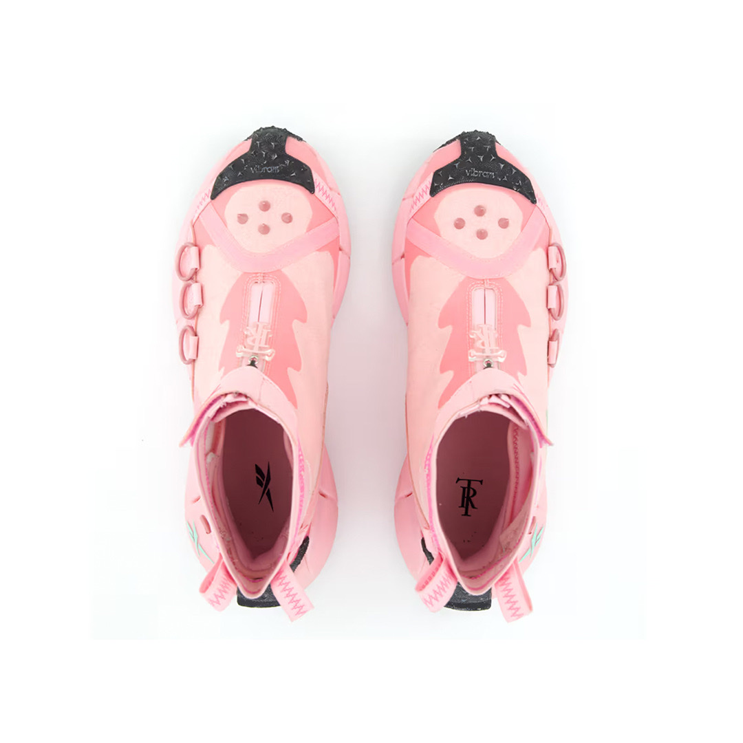 Reebok Instapump Fury Grey Pink, Reebok x Eric Emanuel Question Mid Pink Toe 착용 스타일 - 5