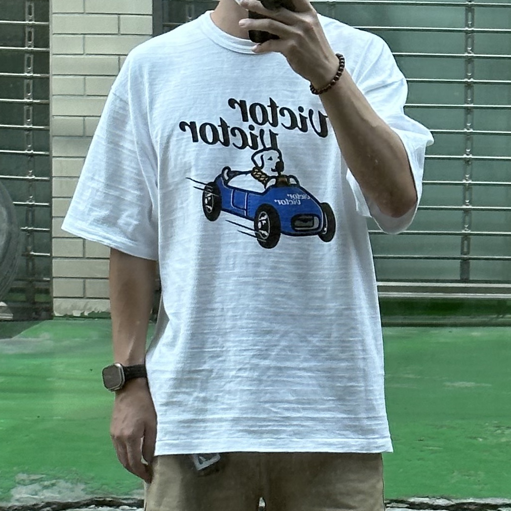 Victor Victor T-Shirt White 착용 스타일 - 2