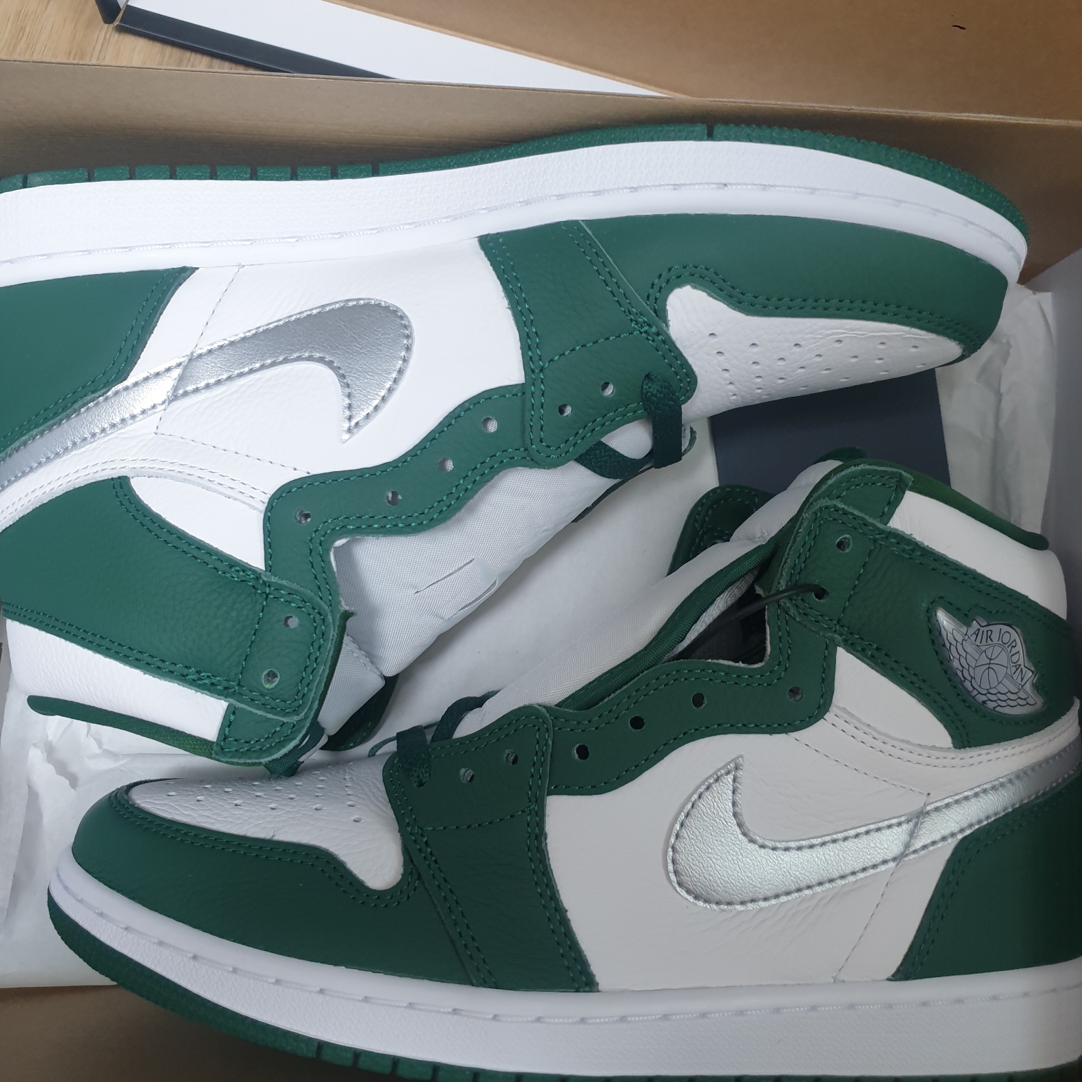 Jordan 1 Retro High OG Gorge Green 착용 스타일