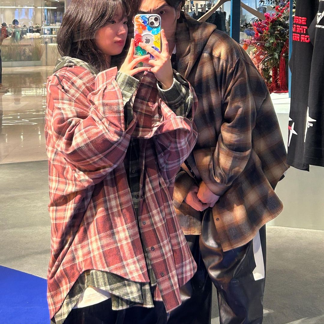Ourpas 077 Check Hoodie Cherry, Ourpas 077 Check Hoodie Pale Blue 착용 스타일 - 1