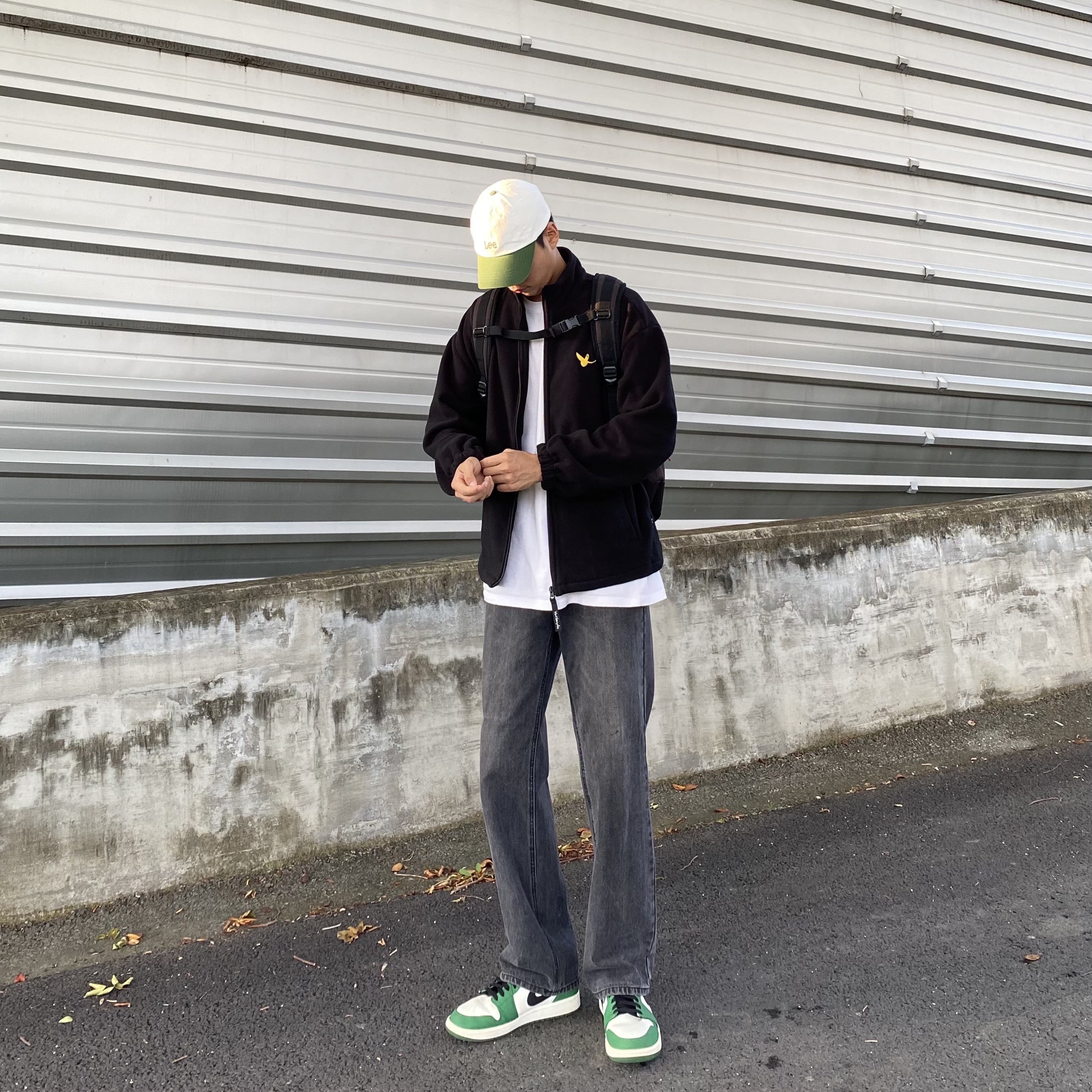 Jordan 1 Mid Pine Green 착용 스타일