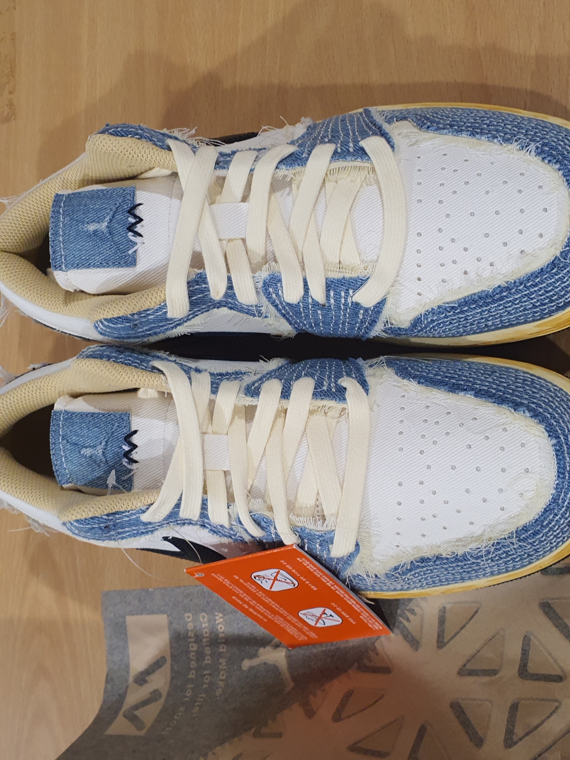 Jordan 1 Low World Make Japan 착용 스타일 - 1