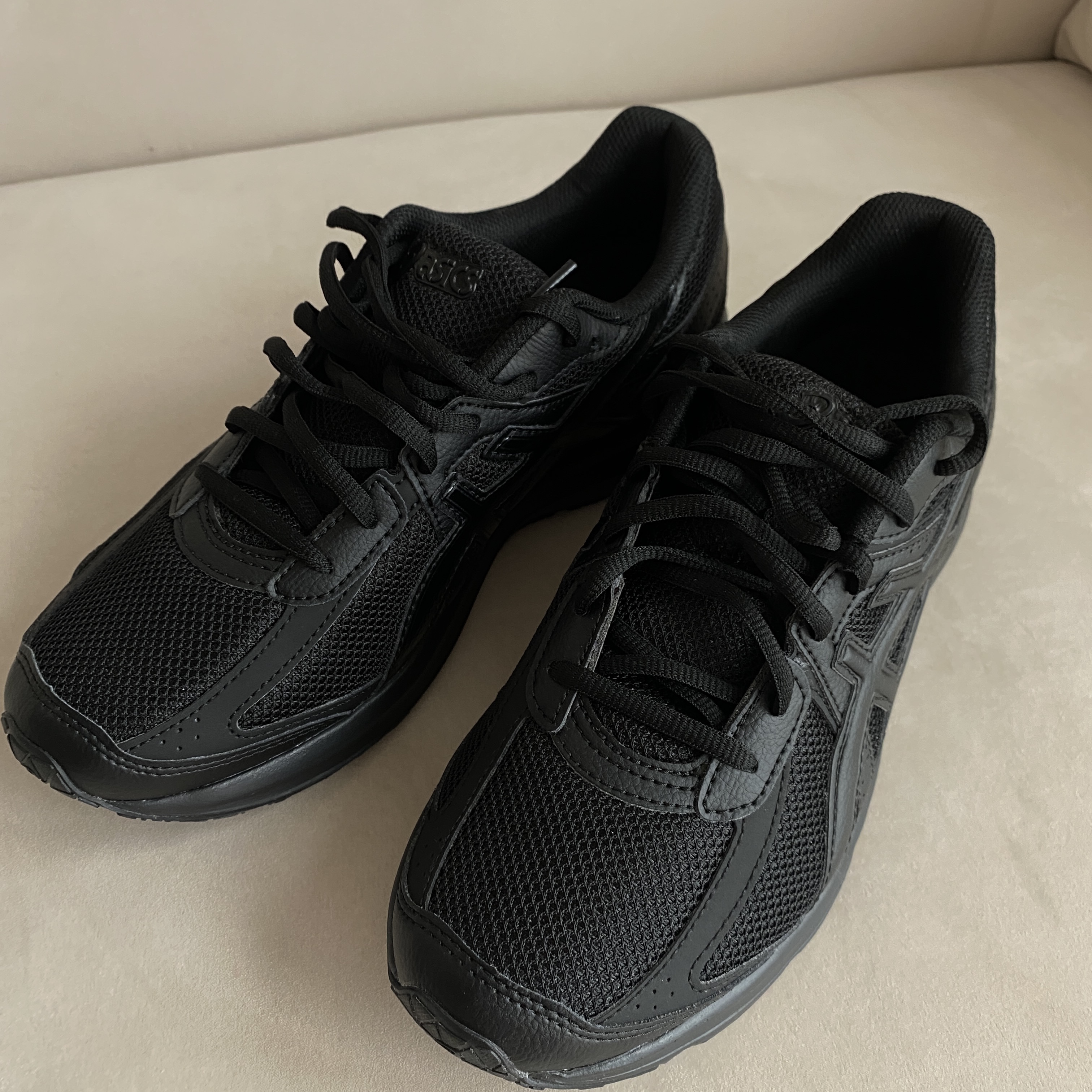 Asics Jog 100 S Black - 2E Wide 착용 스타일