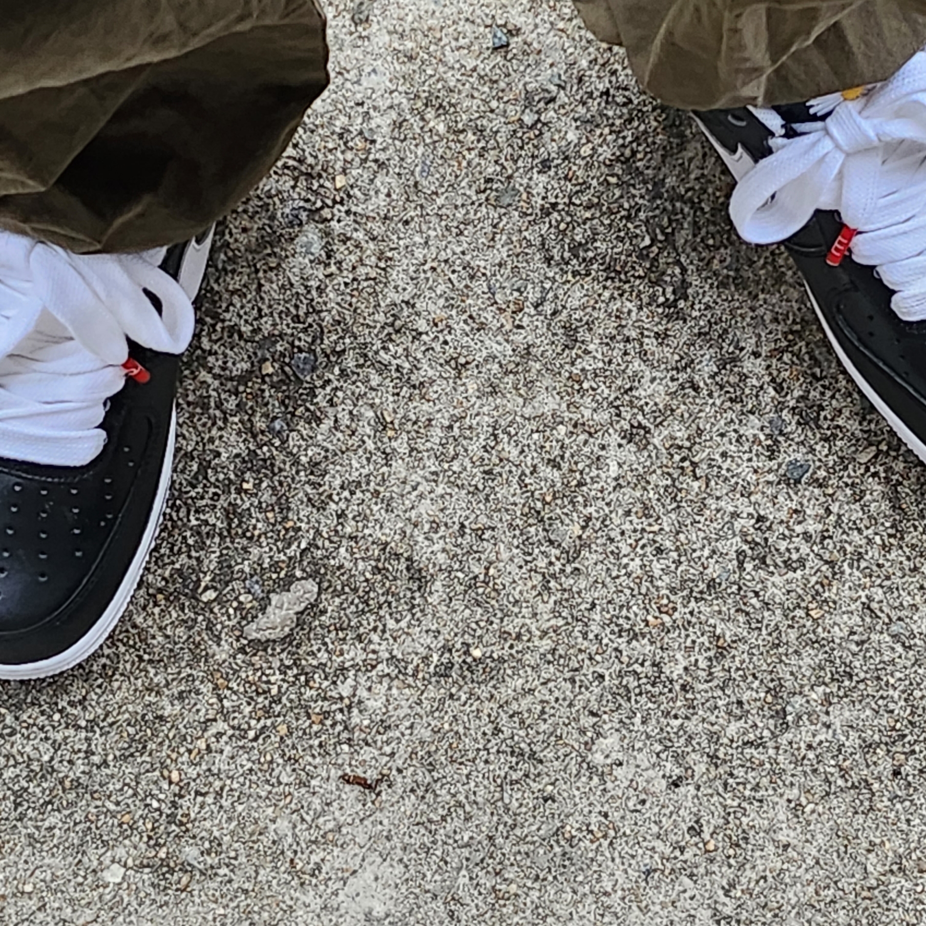 Nike x Peaceminusone Air Force 1 Low Para-Noise 착용 스타일