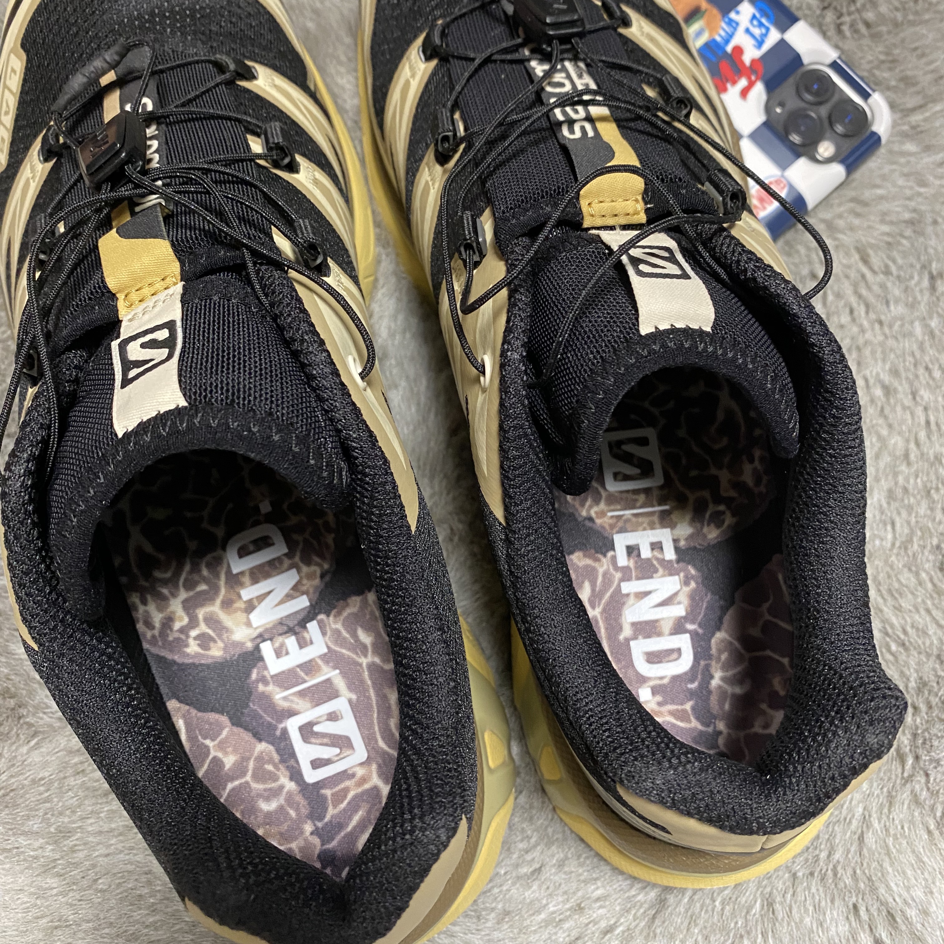 Salomon x END. XT-6 Dark Truffle 착용 스타일 - 4