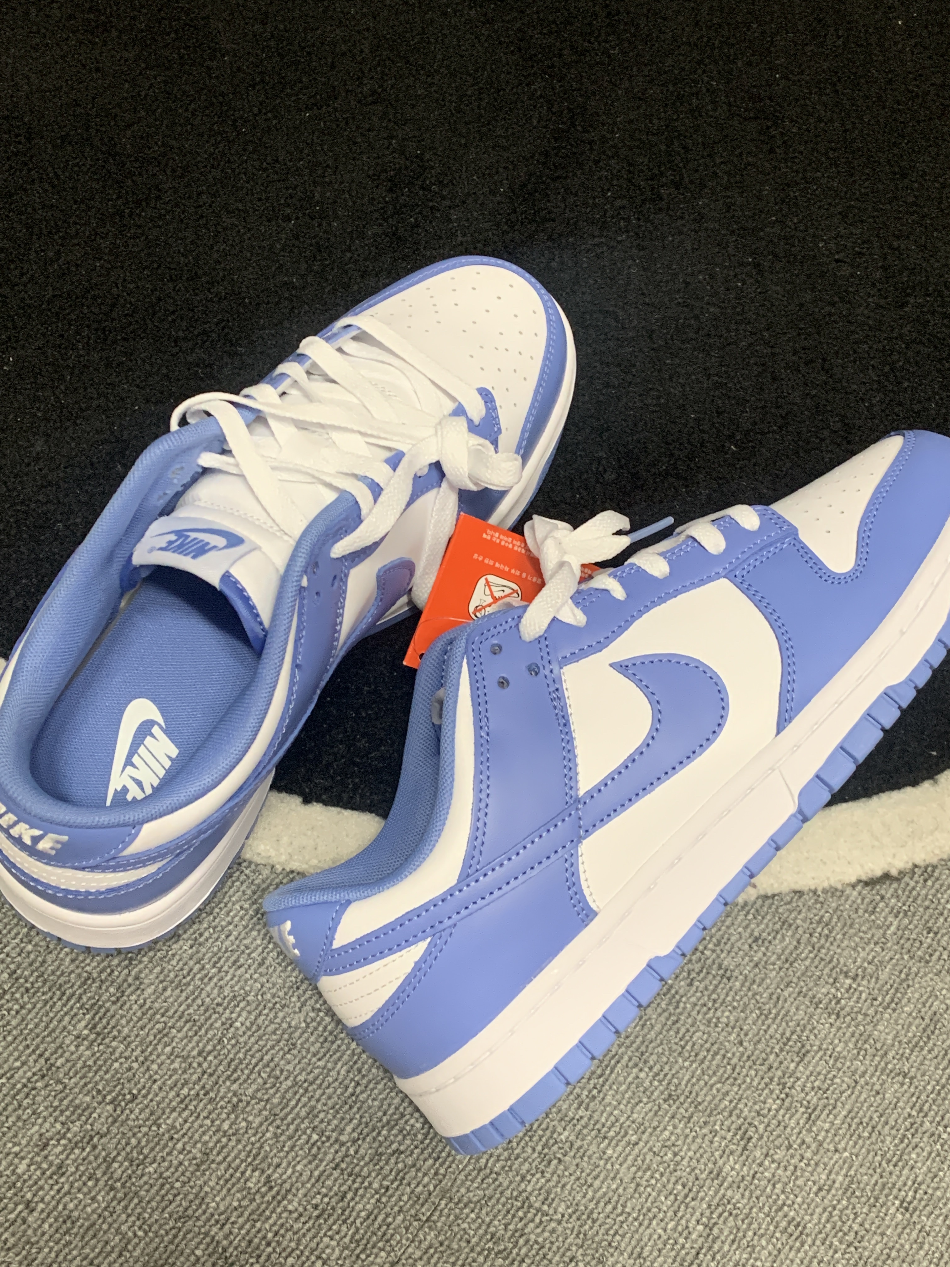 Nike Dunk Low Retro White Polar Blue 착용 스타일 - 3