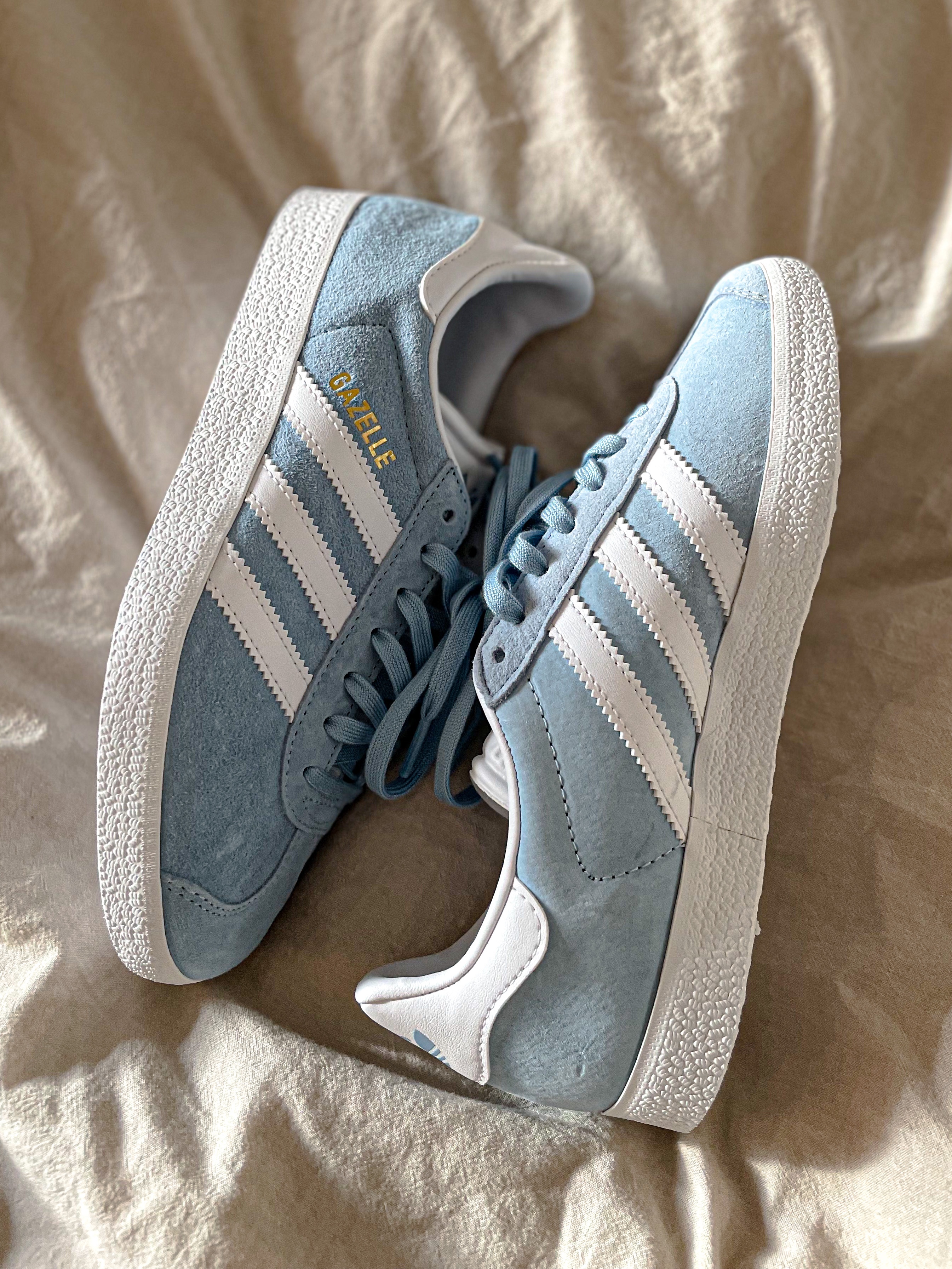 Adidas Gazelle 85 Clear Sky Cloud White, (W) Adidas Gazelle Bold Clear Sky White 착용 스타일 - 1