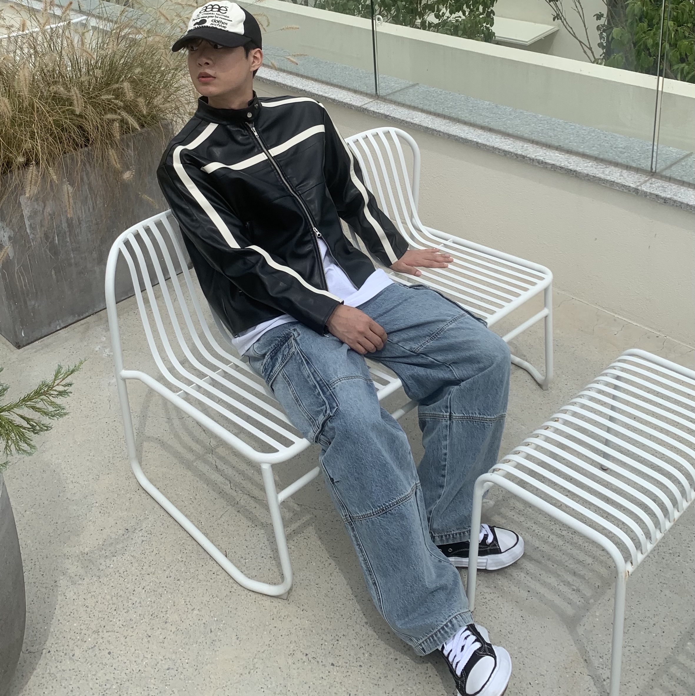 Maison Mihara Yasuhiro Peterson OG Sole Canvas Low Sneakers Black 착용 스타일 - 4