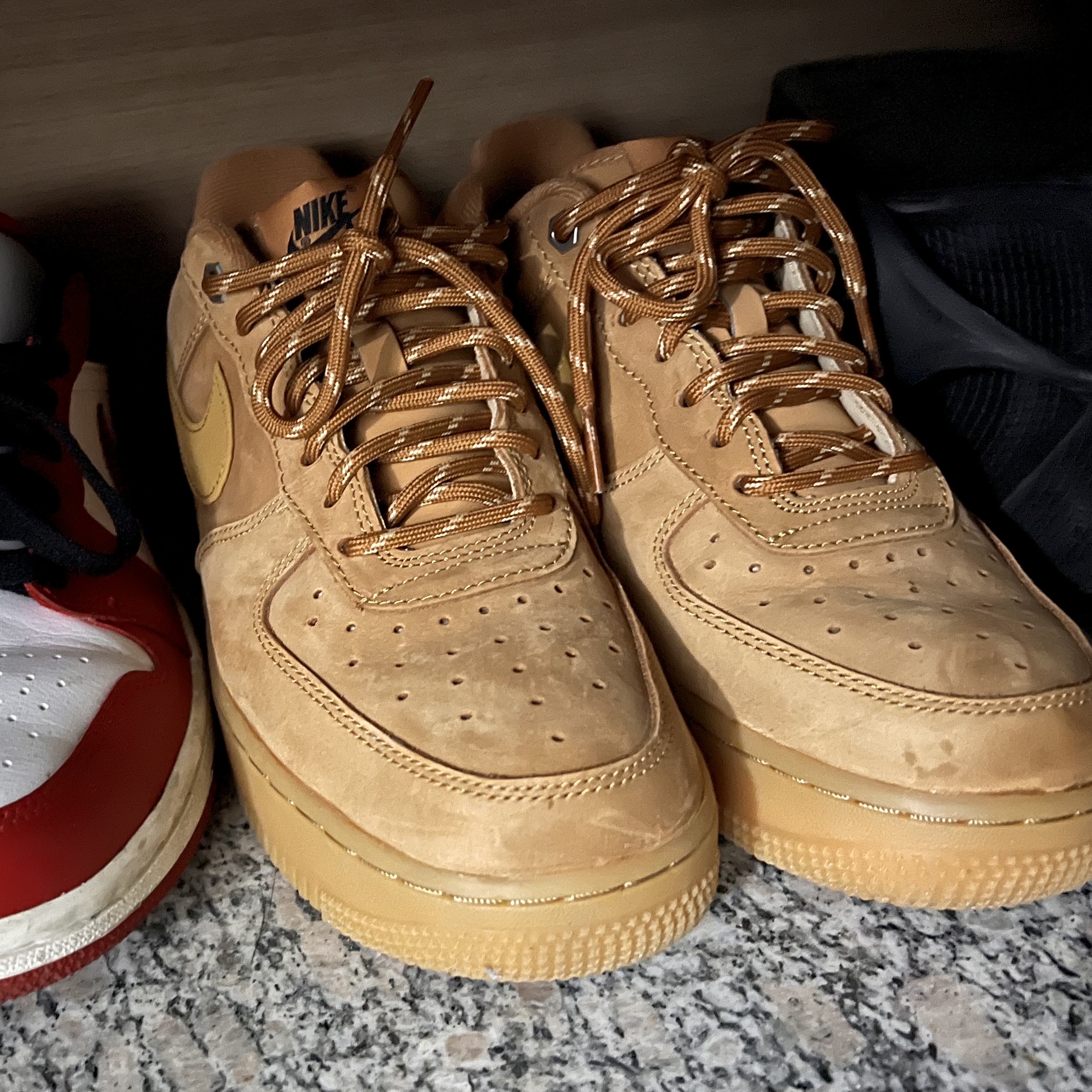 Nike Air Force 1 '07 WB Flax 착용 스타일 - 2