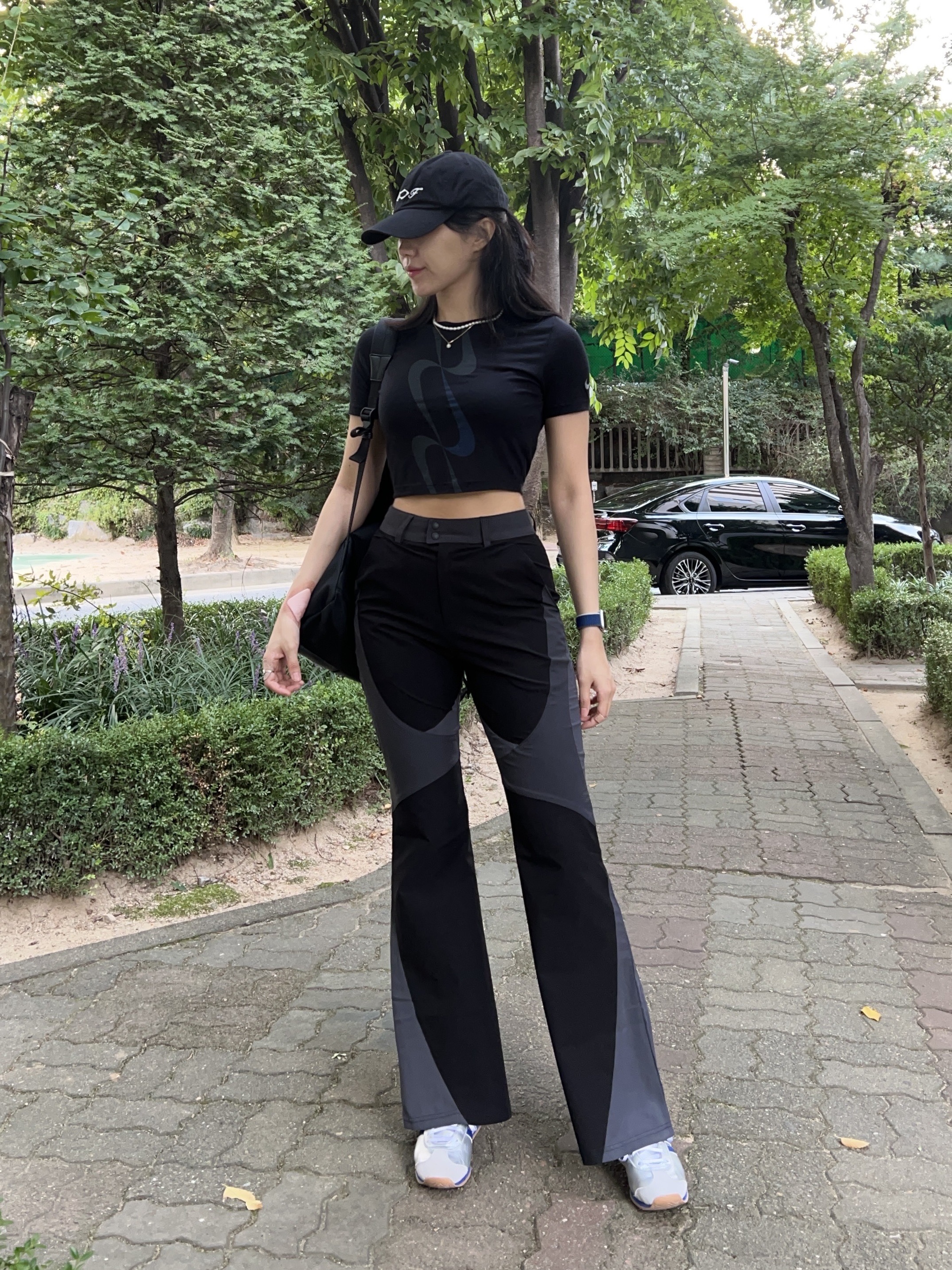 Mischief String Ball Cap Black, Art of Field Bootscut Long Pants Black 착용 스타일 - 1