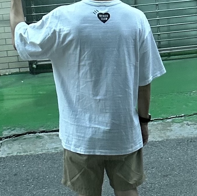Victor Victor T-Shirt White 착용 스타일 - 3