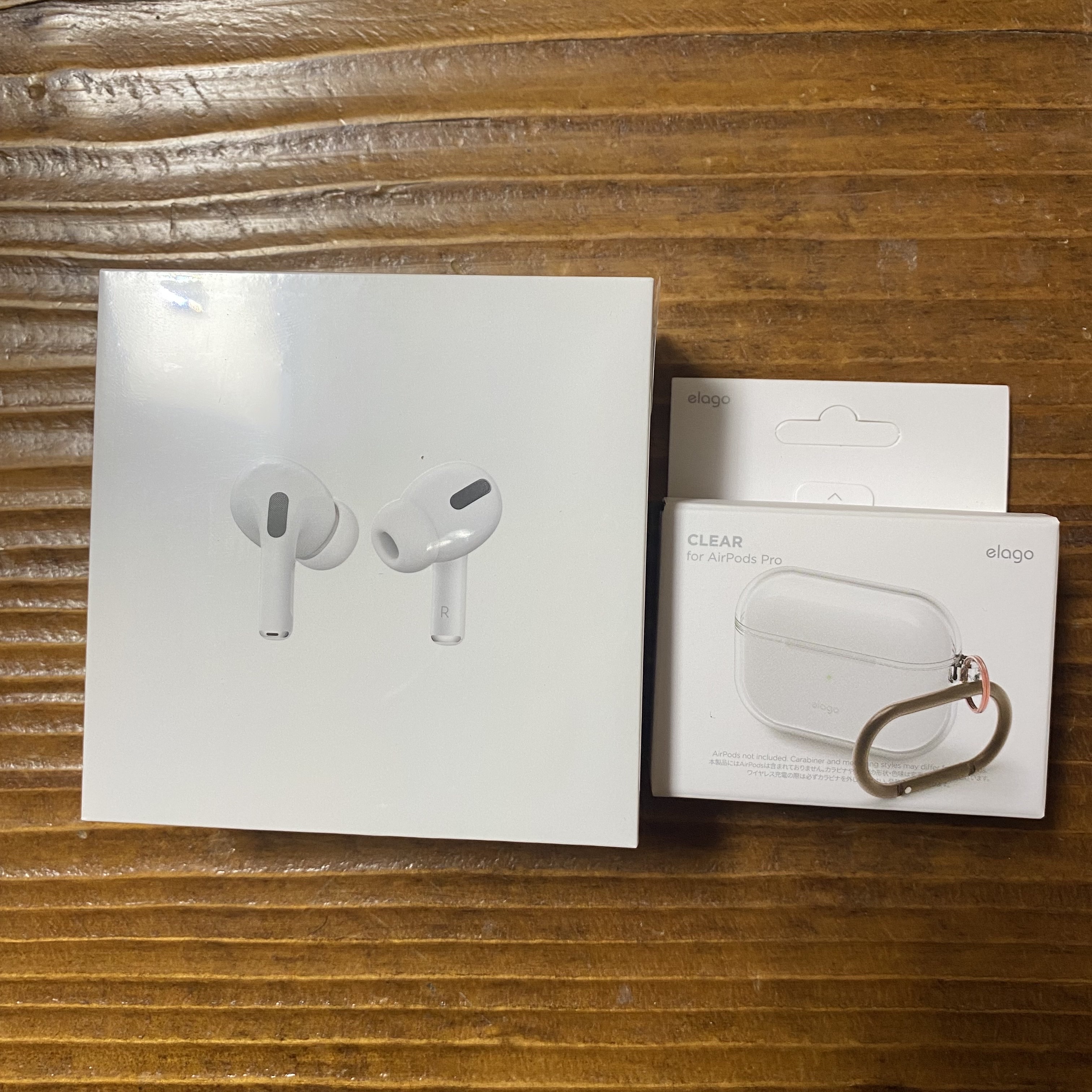 Apple AirPods Pro with MagSafe Charging Case (Korean Ver.) 착용 스타일