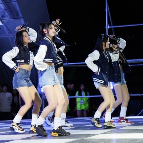 Jordan 2 Retro OG Chicago, Jordan 1 Retro High OG Chicago 2022 착용 스타일 - 5