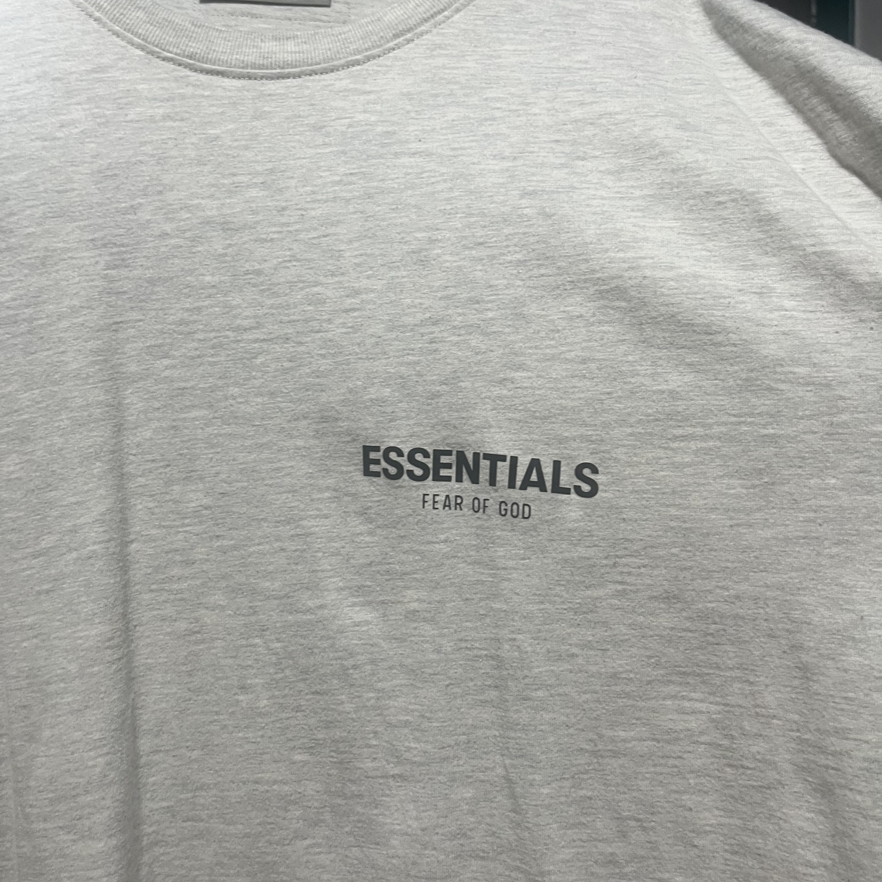 Essentials The Core Collection Hoodie Light Oatmeal 착용 스타일