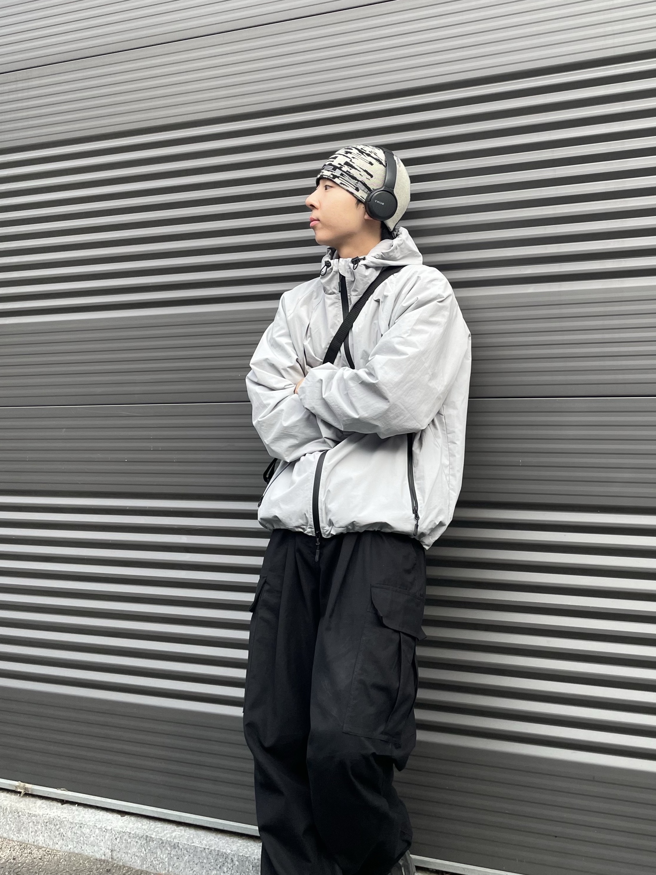 Nike x A-Cold-Wall Zoom Vomero 5 Black, Sony WH-CH520 Black (Sony Korea Ver.) 착용 스타일 - 2