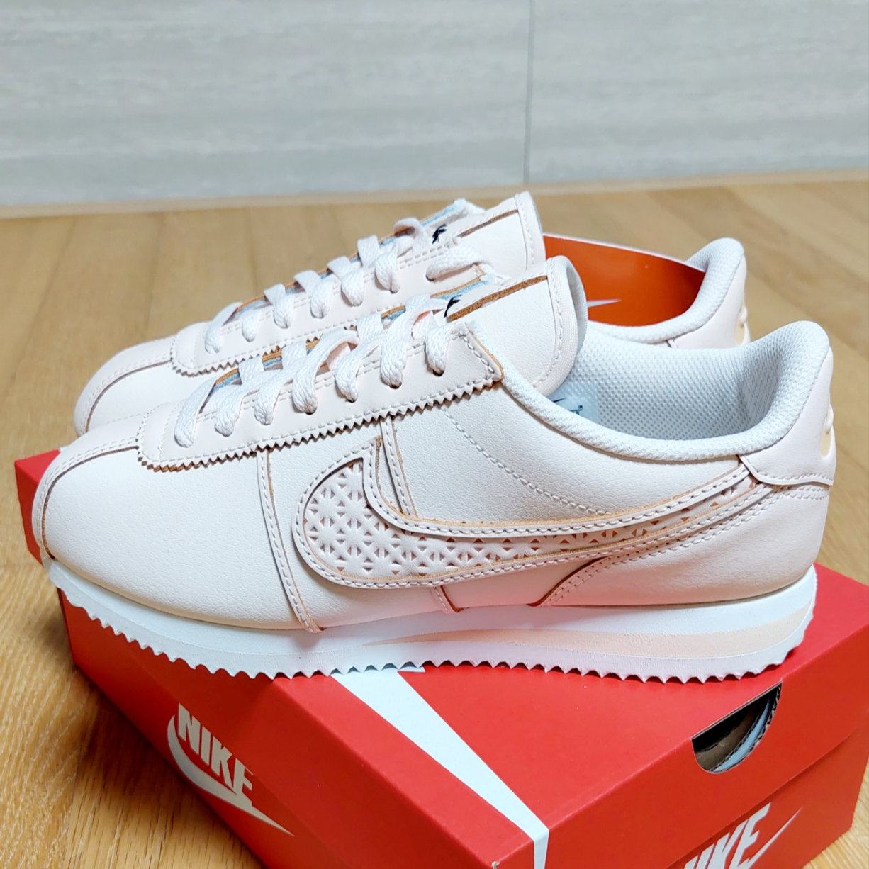(W) Nike Cortez World Make Mexico 착용 스타일 - 1