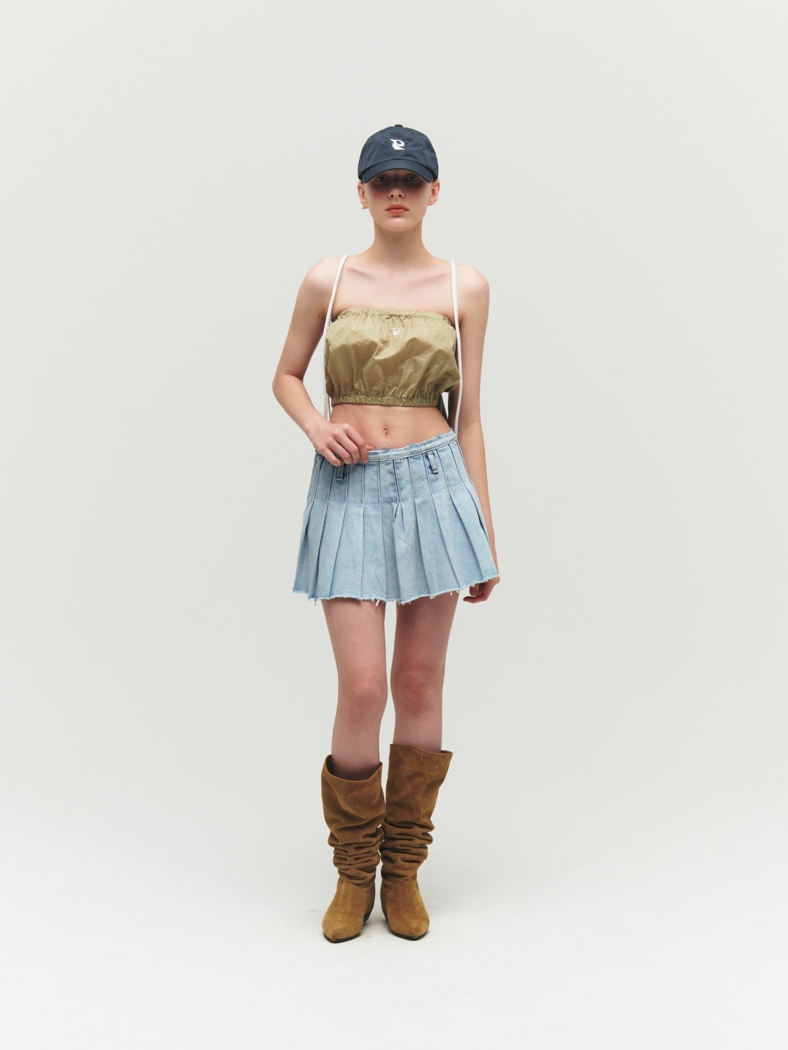 Porta Women Corn Denim Pleats Skirt Light Blue 착용 스타일