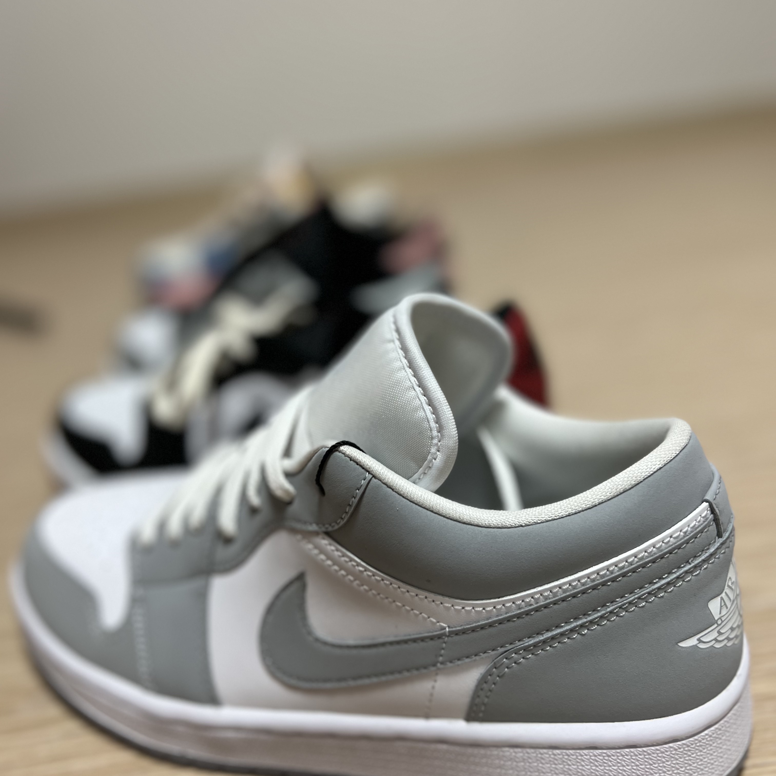 (W) Jordan 1 Low White Wolf Grey 착용 스타일