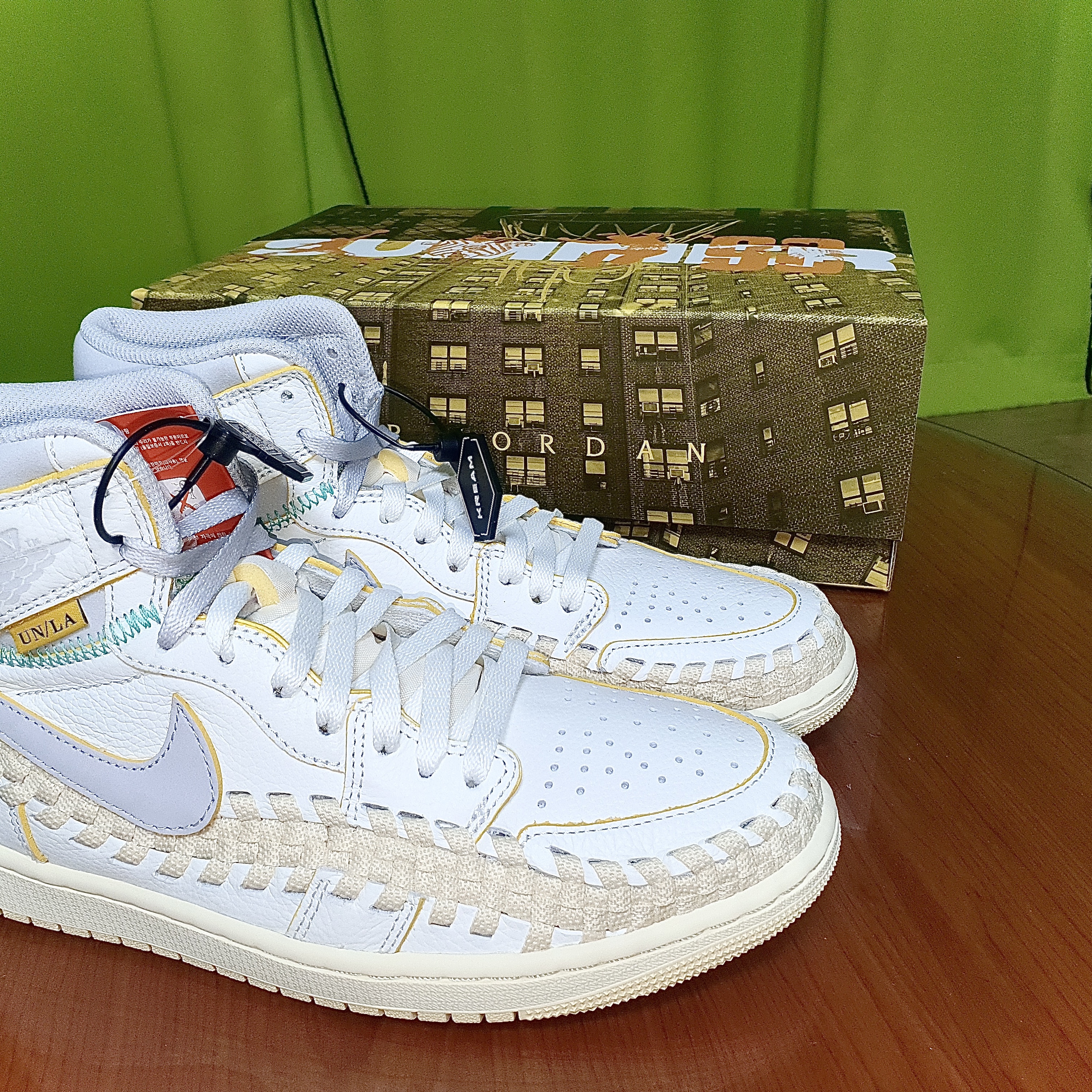 Jordan 1 x Bephies Beauty Supply x Union Retro High OG SP Summer '96 착용 스타일 - 1