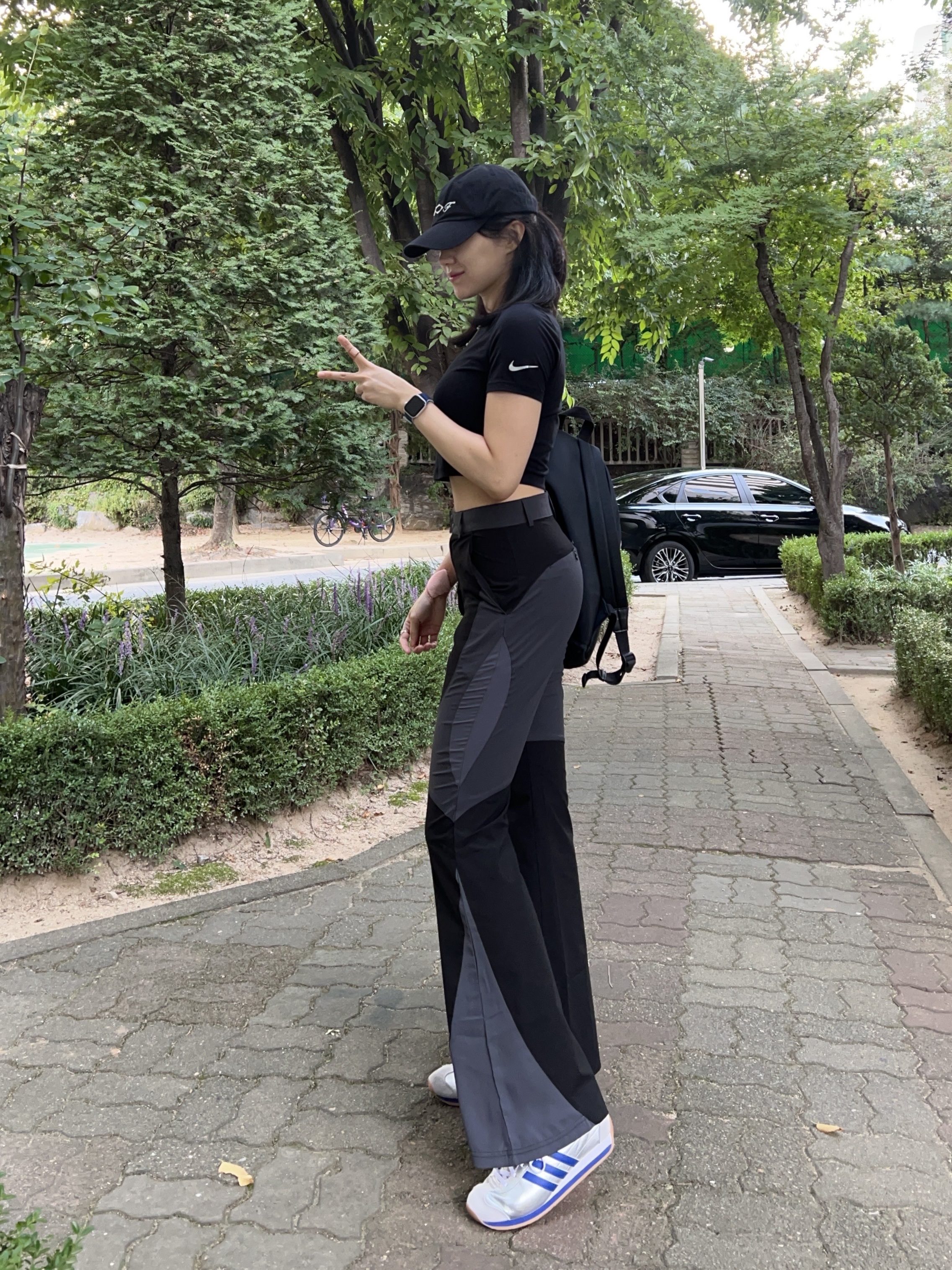 Mischief String Ball Cap Black, Art of Field Bootscut Long Pants Black 착용 스타일 - 4