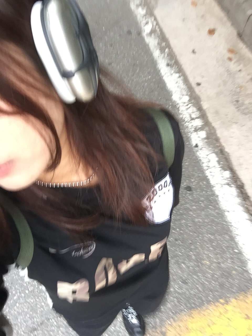 Test Artifact Era Max 002 Black 착용 스타일 - 2