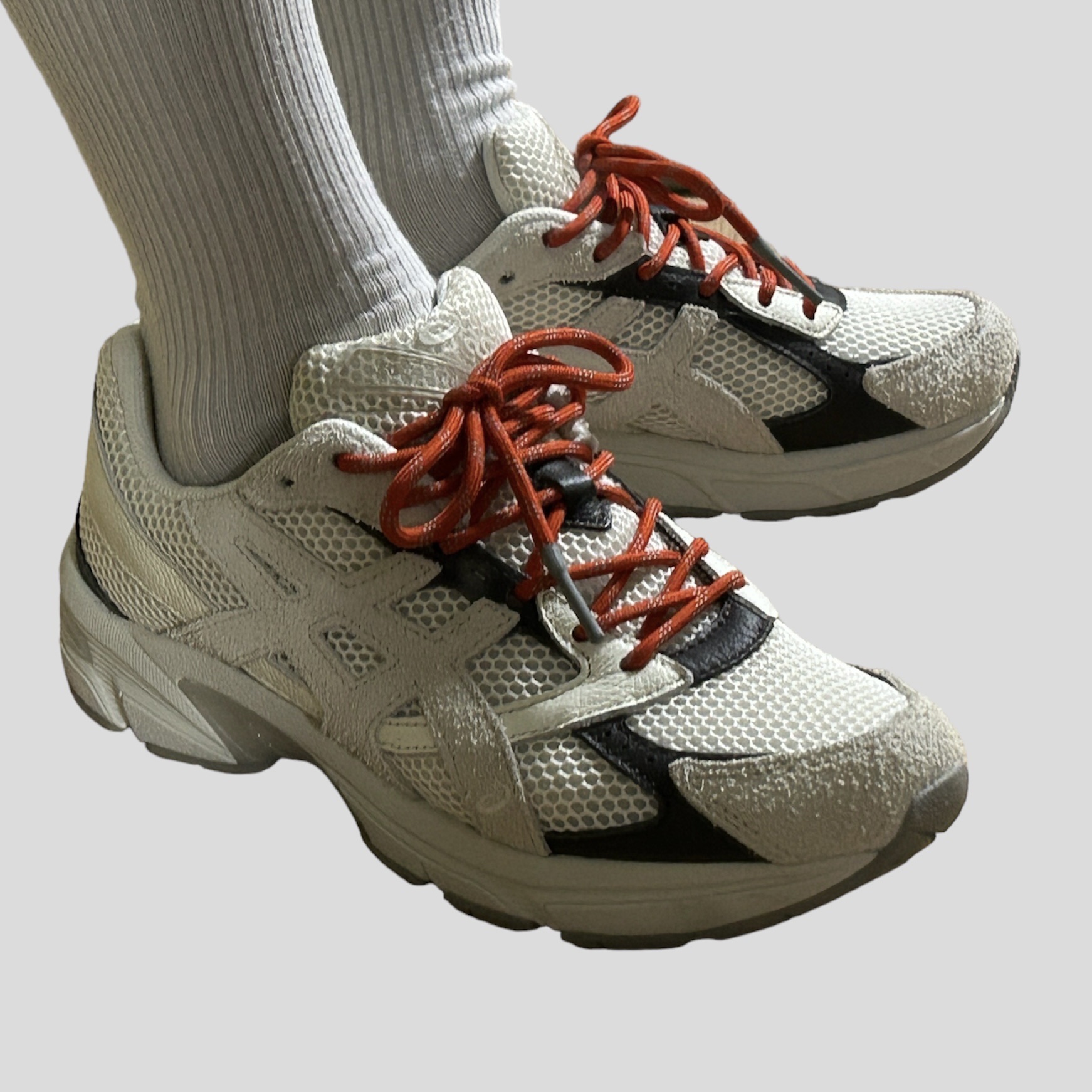 Asics x Hal Studios Gel-1130 MK-III Glacier 착용 스타일