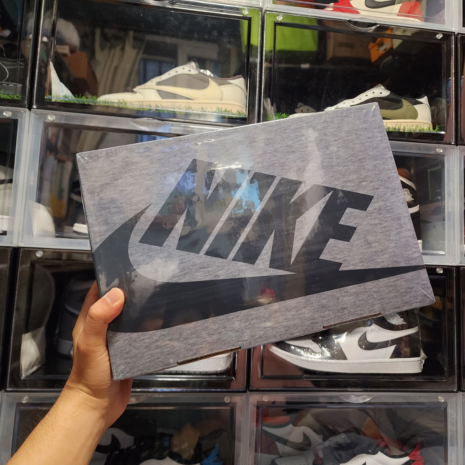 Bearbrick x Nike Tech Fleece N98 100% & 400& Set 착용 스타일 - 3