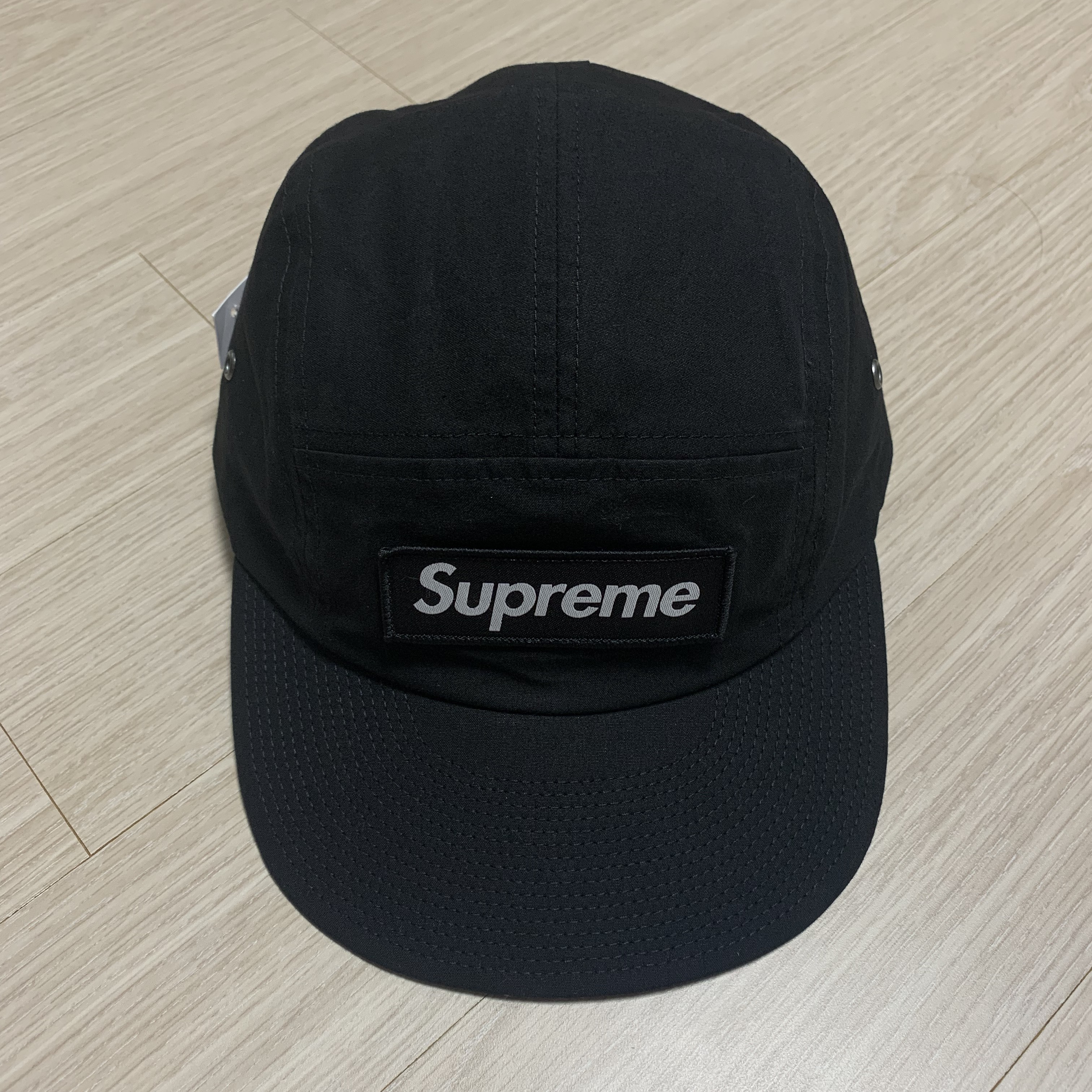 Supreme Waxed Cotton Camp Cap Black - 23FW 착용 스타일 - 1