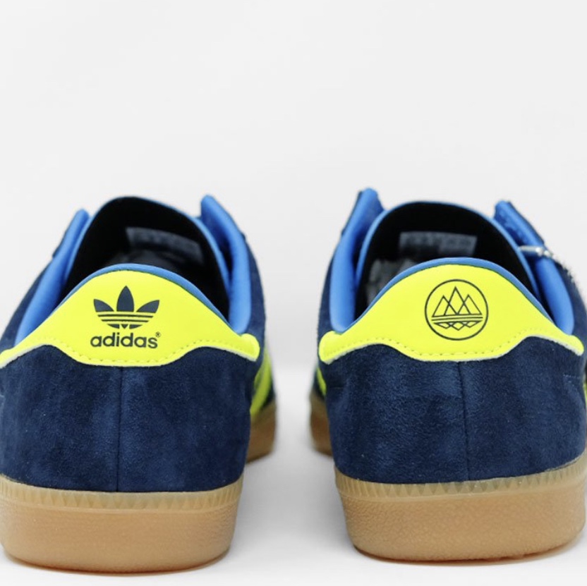 Adidas Hochelaga Spezial Night Indigo 착용 스타일