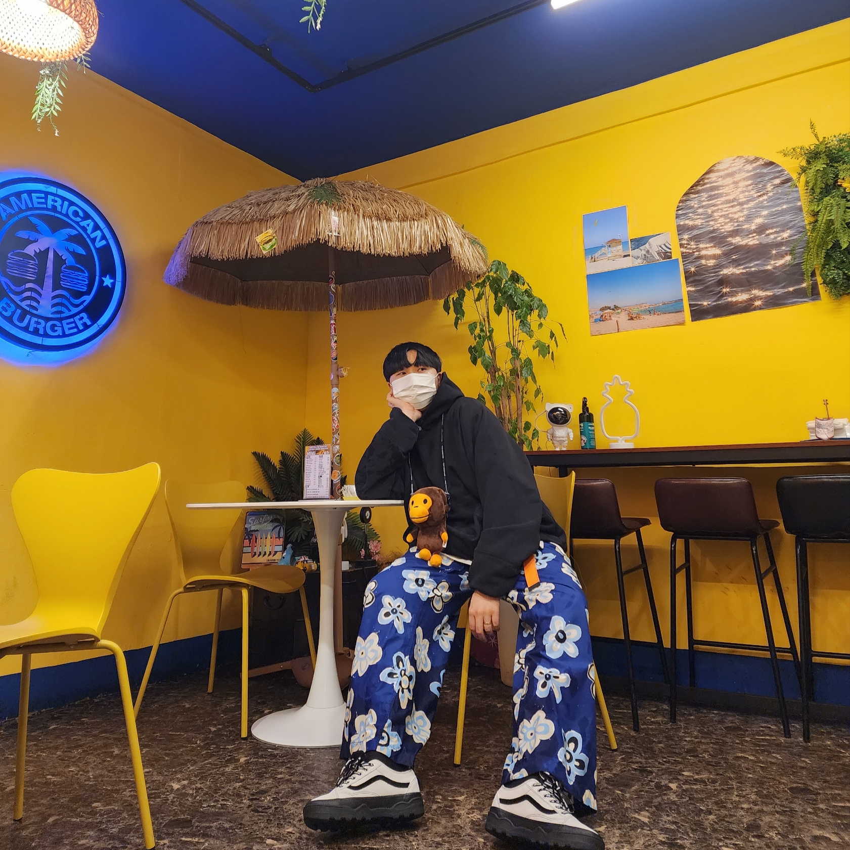 Uniqlo x Marni Relaxed Wide Fit Pants Flower Blue, Vans Sentry Old Skool WC Marshmallow Black 착용 스타일 - 3