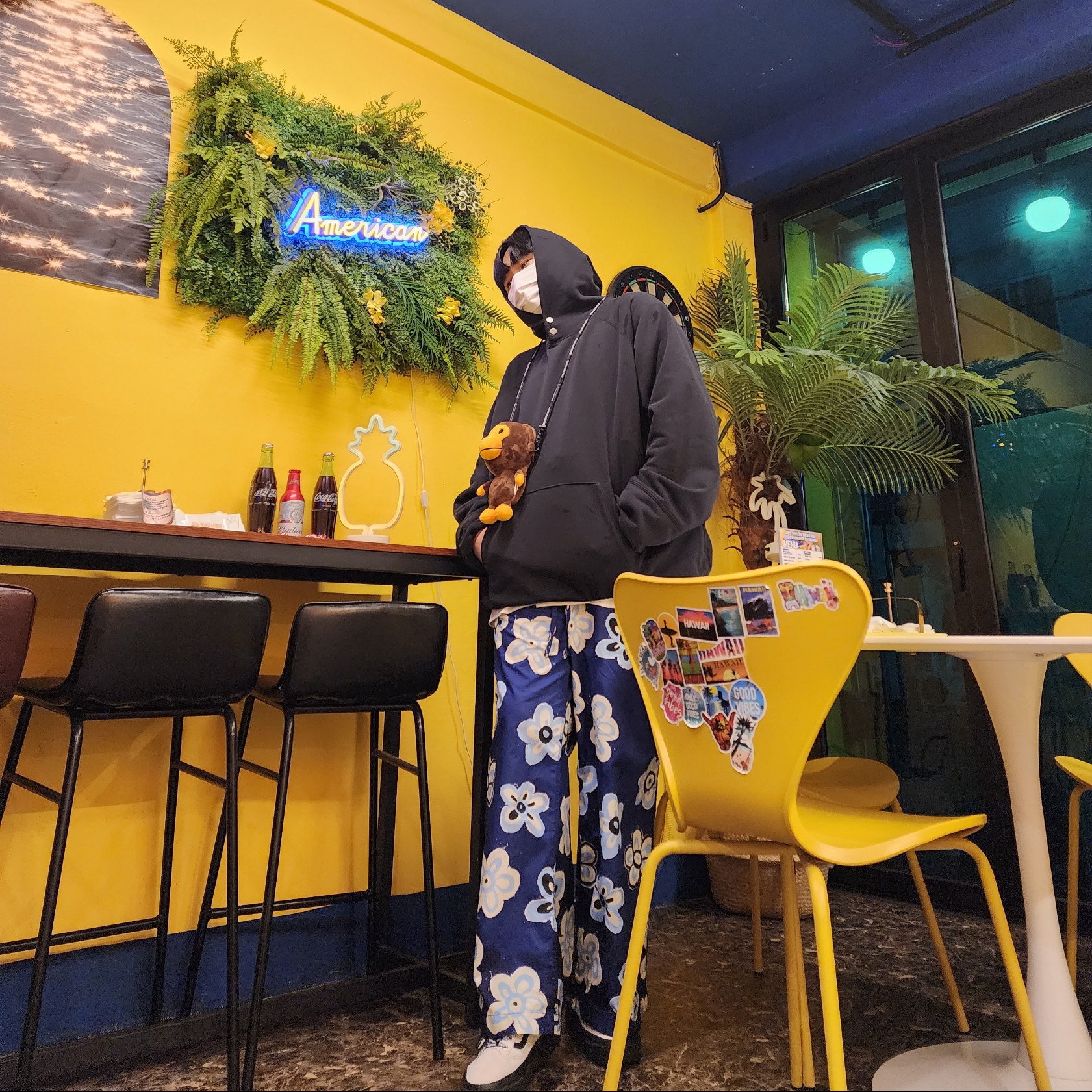 Uniqlo x Marni Relaxed Wide Fit Pants Flower Blue, Vans Sentry Old Skool WC Marshmallow Black 착용 스타일 - 4