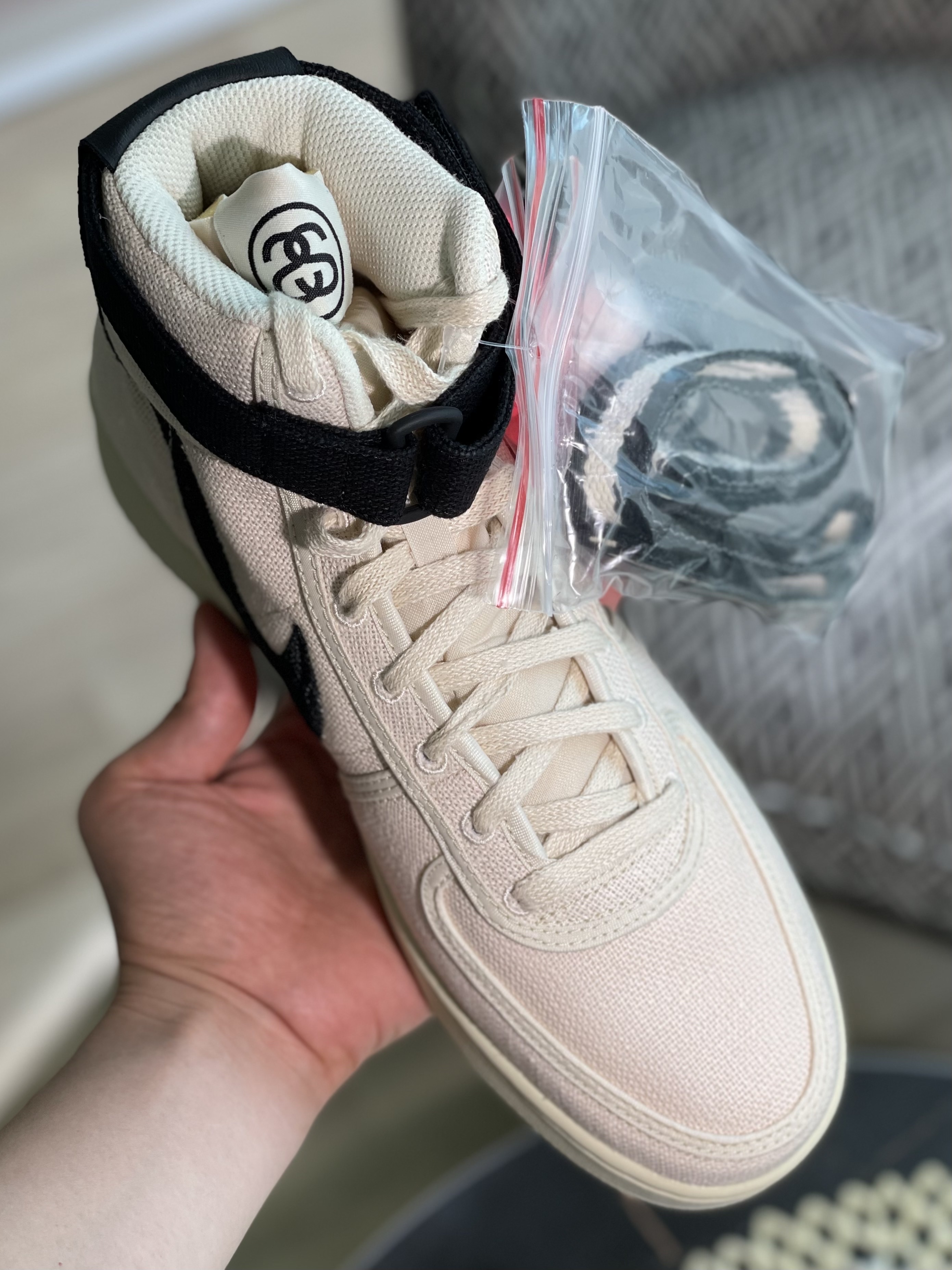 Nike x Stussy Vandal High Fossil 착용 스타일