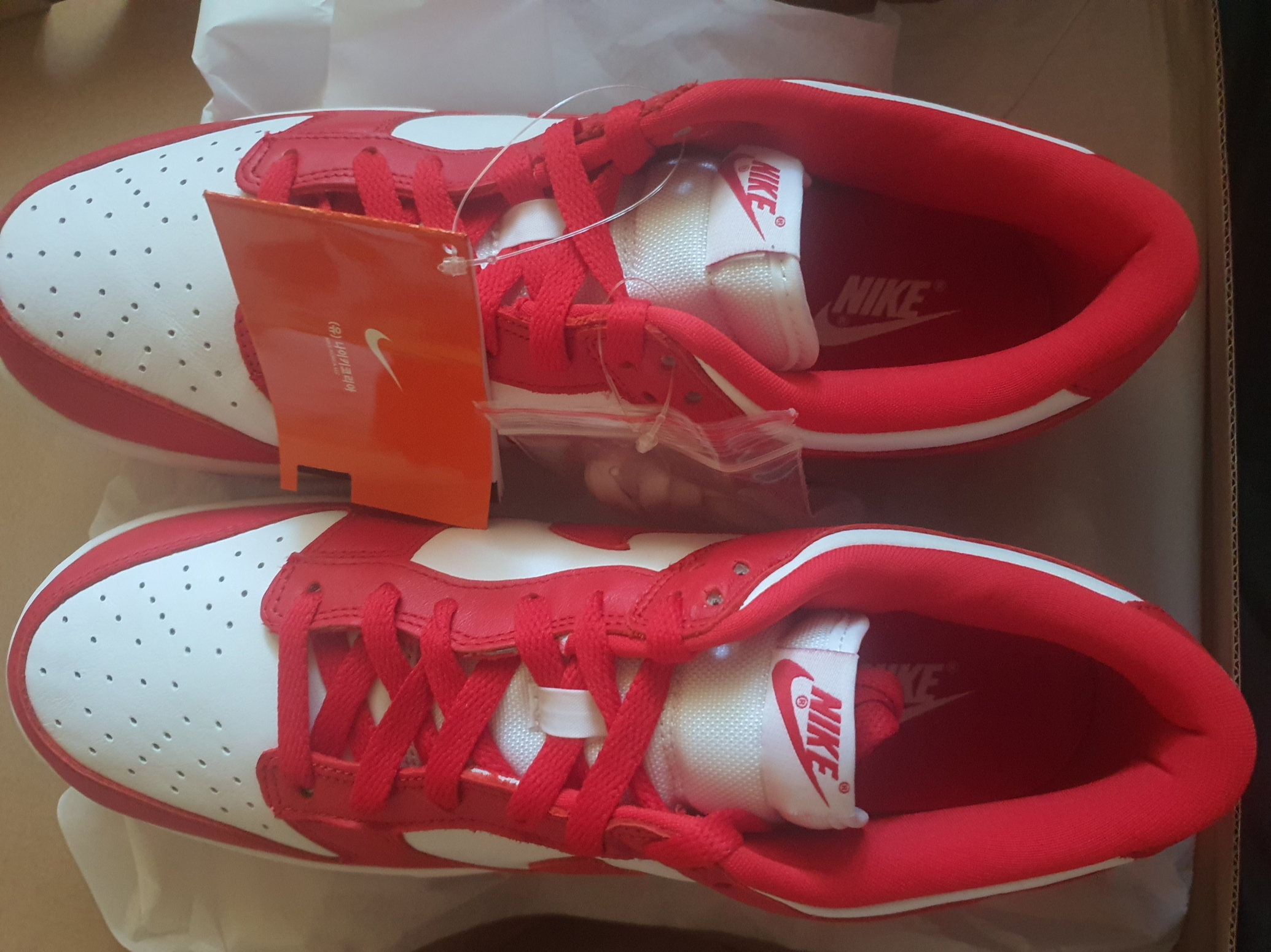 Nike Dunk Low SP White and University Red 2023 착용 스타일
