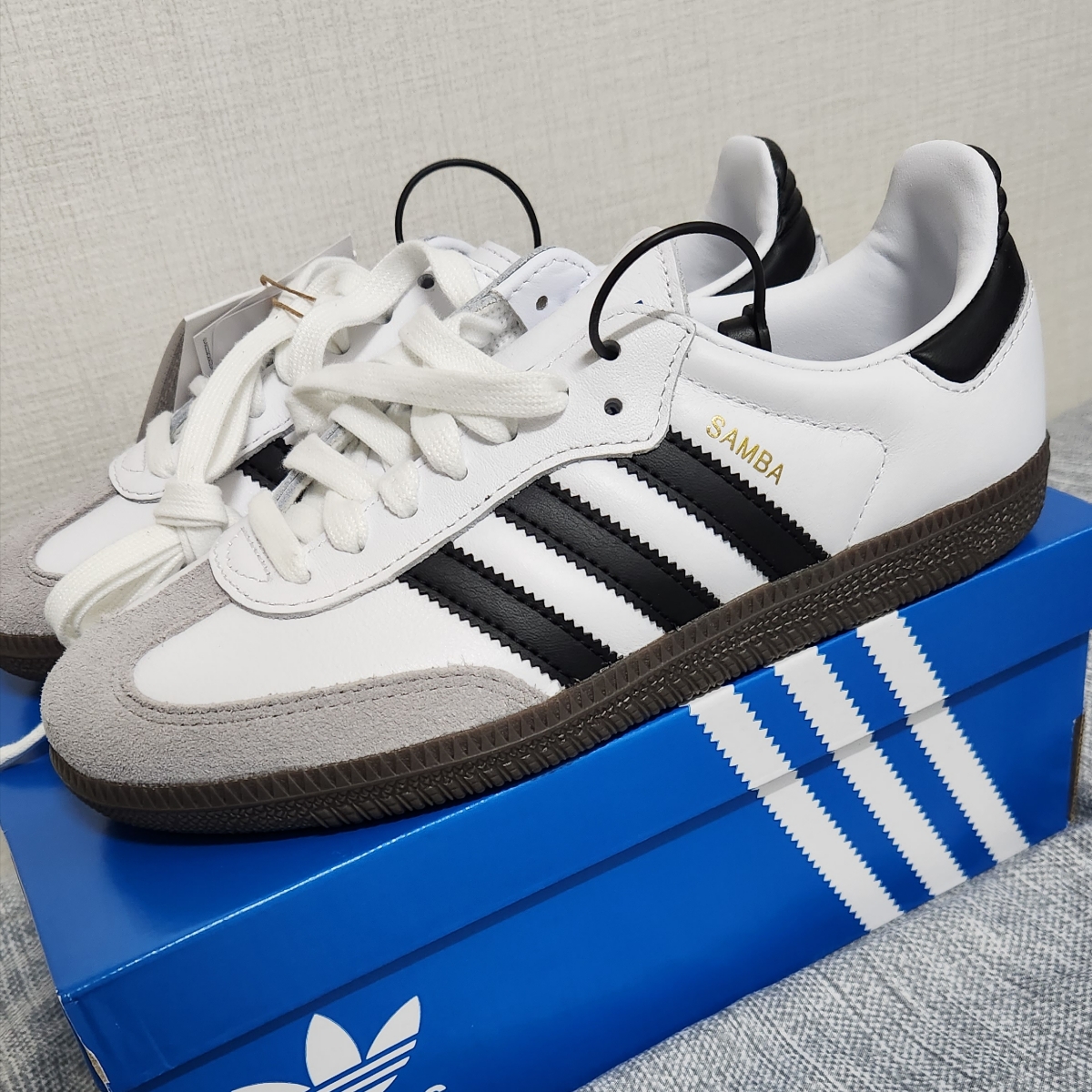 Adidas Samba OG Cloud White 착용 스타일