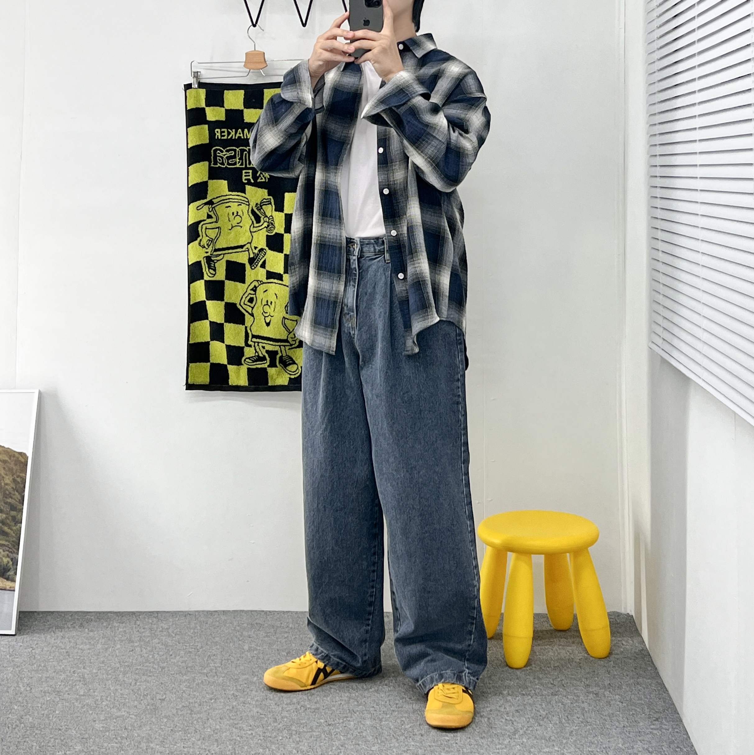 Onitsuka Tiger Mexico 66 Yellow Black 착용 스타일 - 3