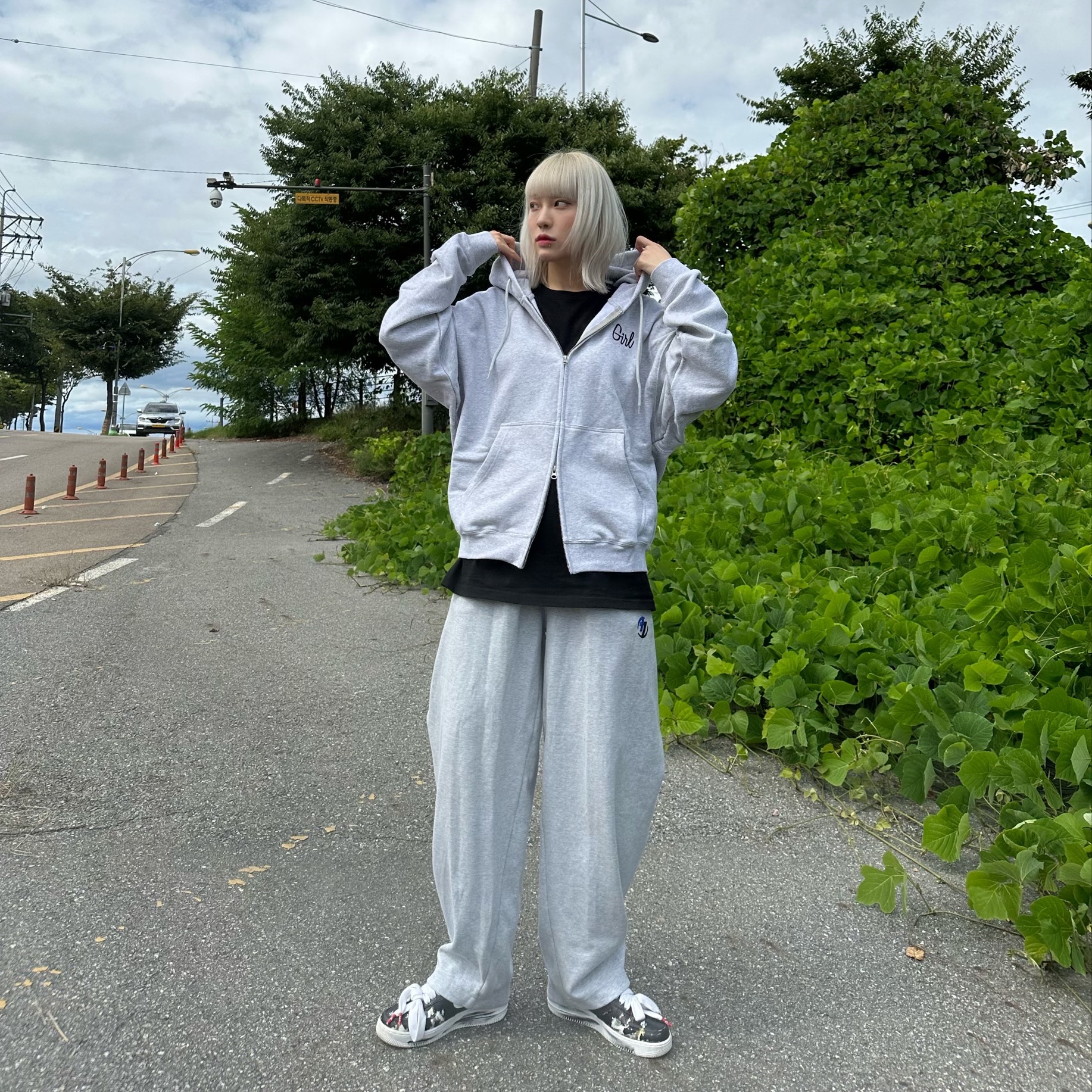 Zara x Ader Error Jogger Pants Grey, Nike x Peaceminusone Air Force 1 Low Para-Noise 착용 스타일 - 3