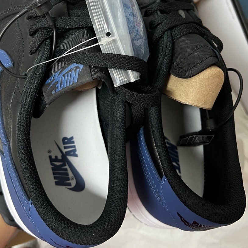 Jordan 1 Retro Low OG Mystic Navy 착용 스타일 - 2