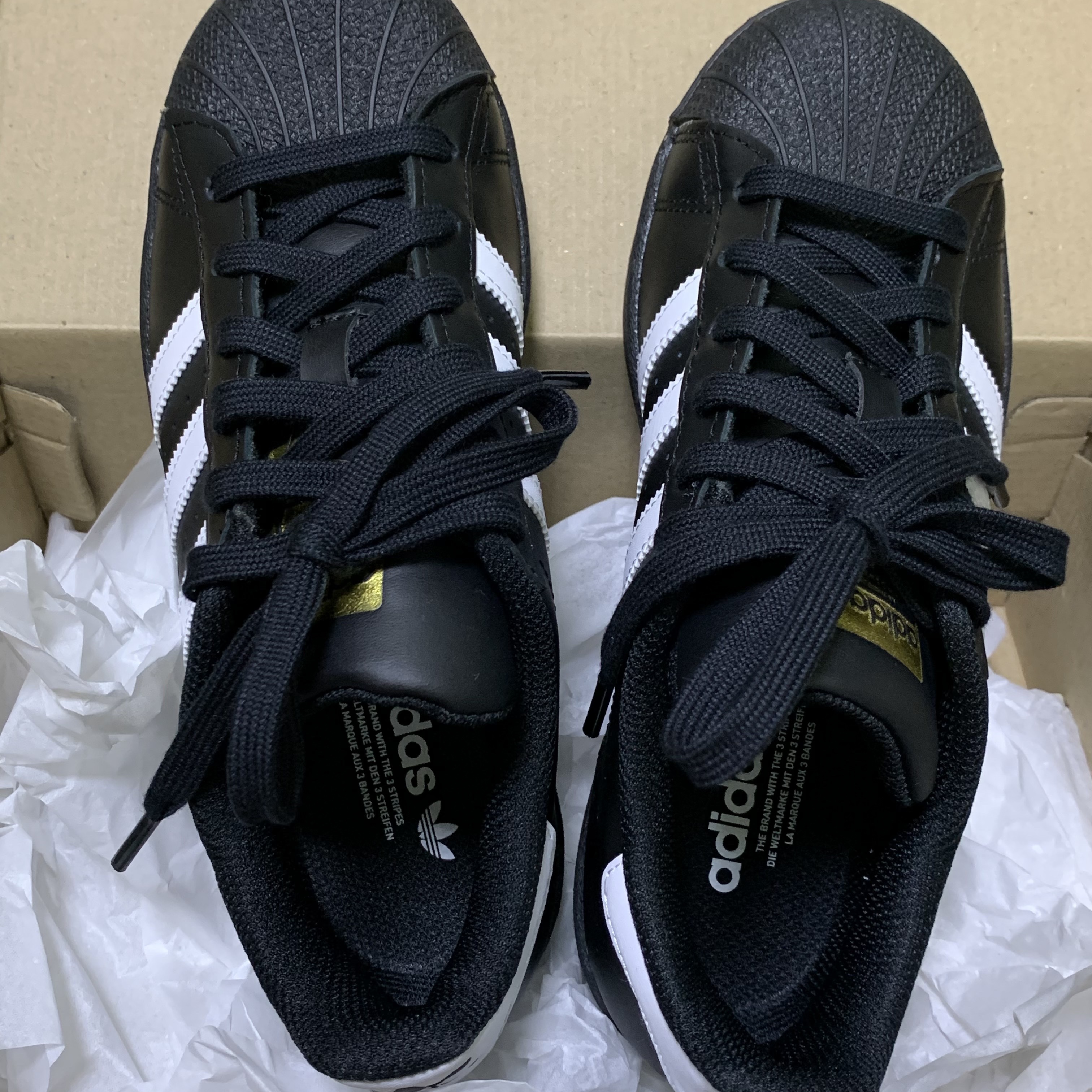 (J) Adidas Superstar Black White 착용 스타일 - 2
