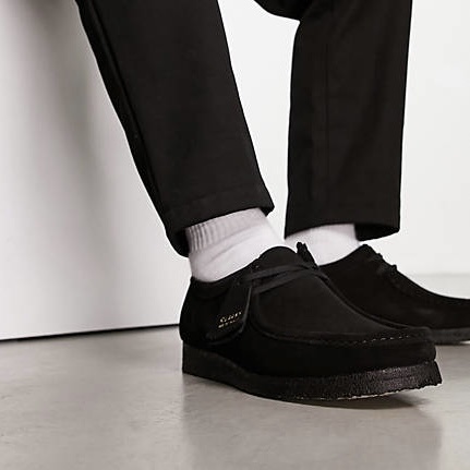 Clarks Wallabee Maple Suede, Clarks Wallabee Black Suede 착용 스타일 - 4