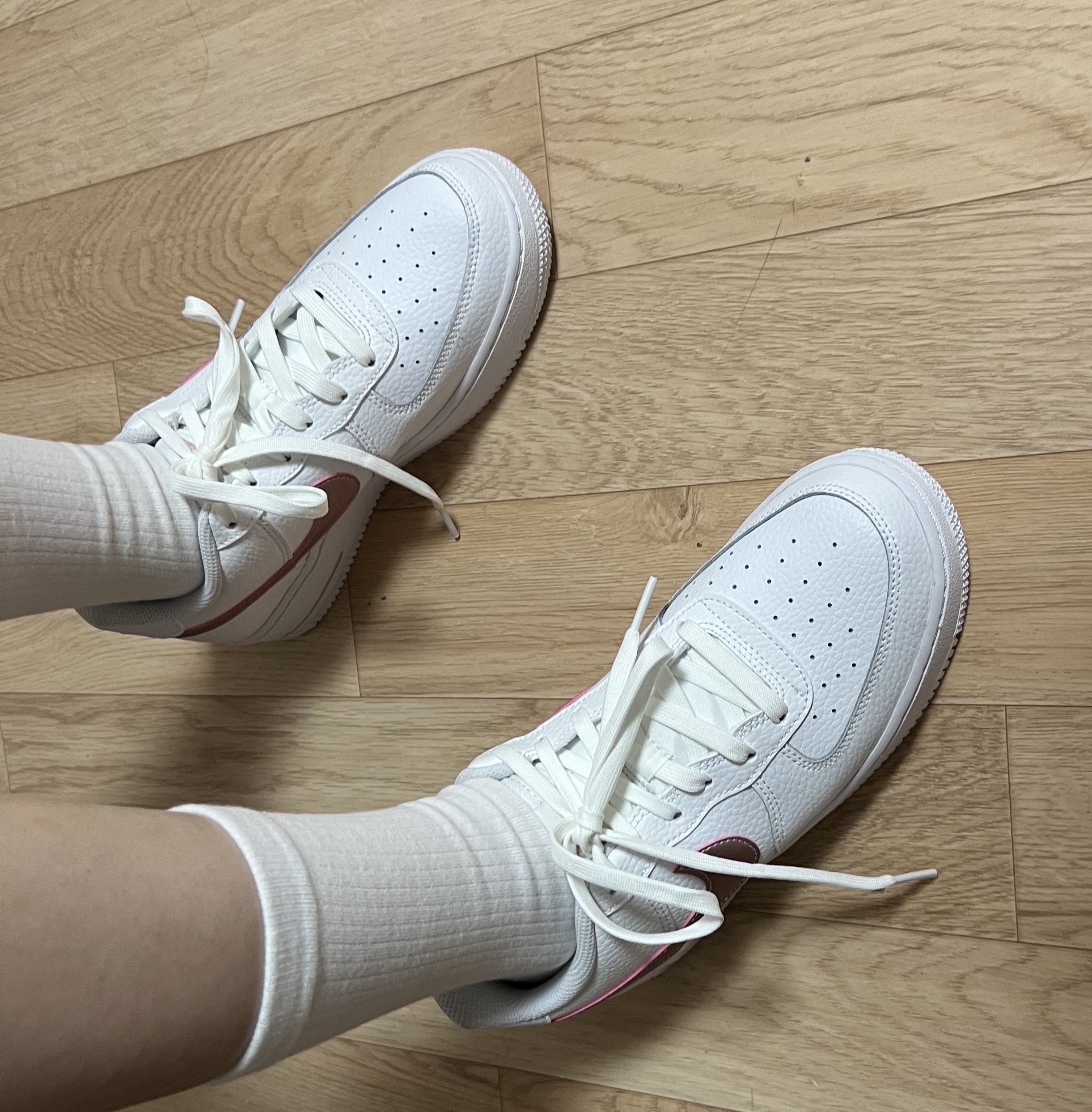 (GS) Nike Air Force 1 Pink Glaze 착용 스타일 - 1