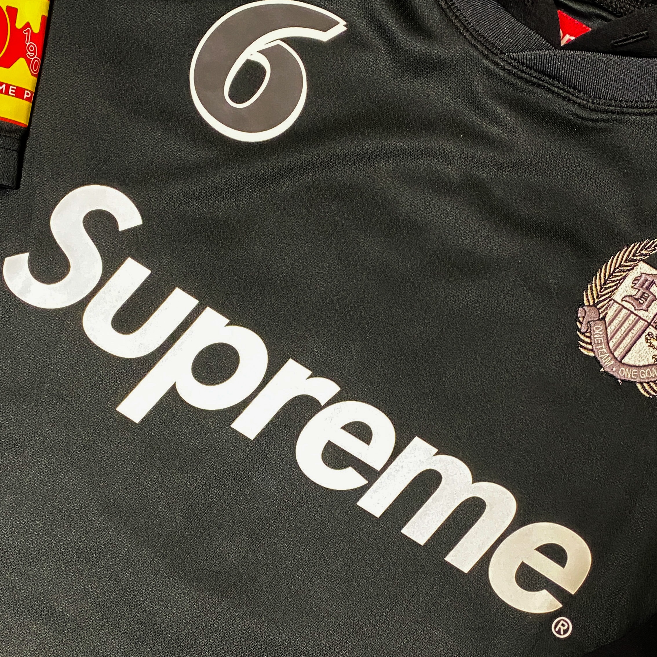 Supreme Hooded Soccer Jersey Black - 23FW 착용 스타일