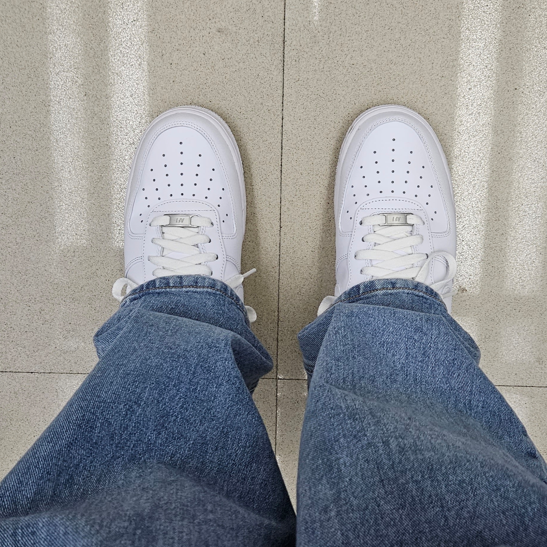 Nike Air Force 1 '07 Low White 착용 스타일