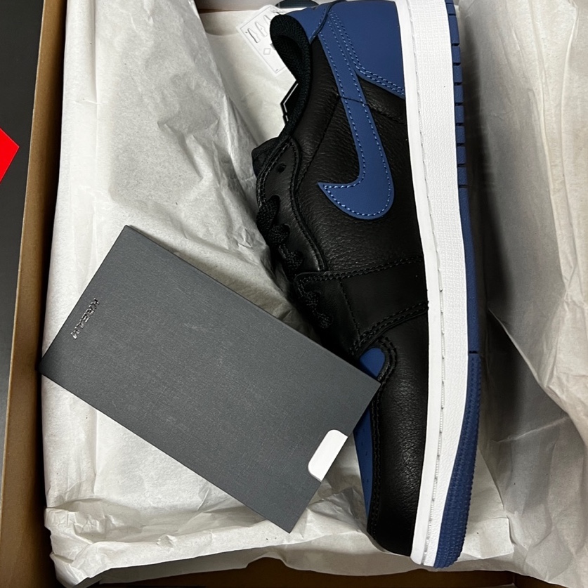 Jordan 1 Retro Low OG Mystic Navy 착용 스타일 - 1