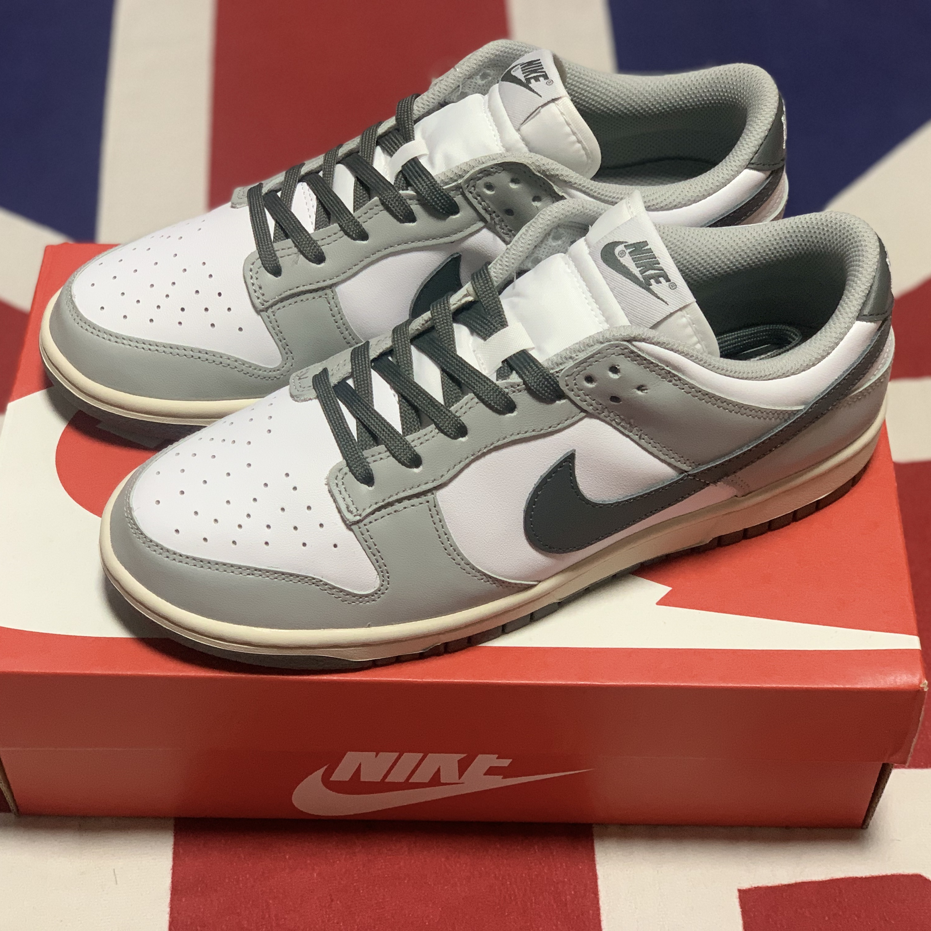 (W) Nike Dunk Low Light Smoke Grey 착용 스타일 - 2