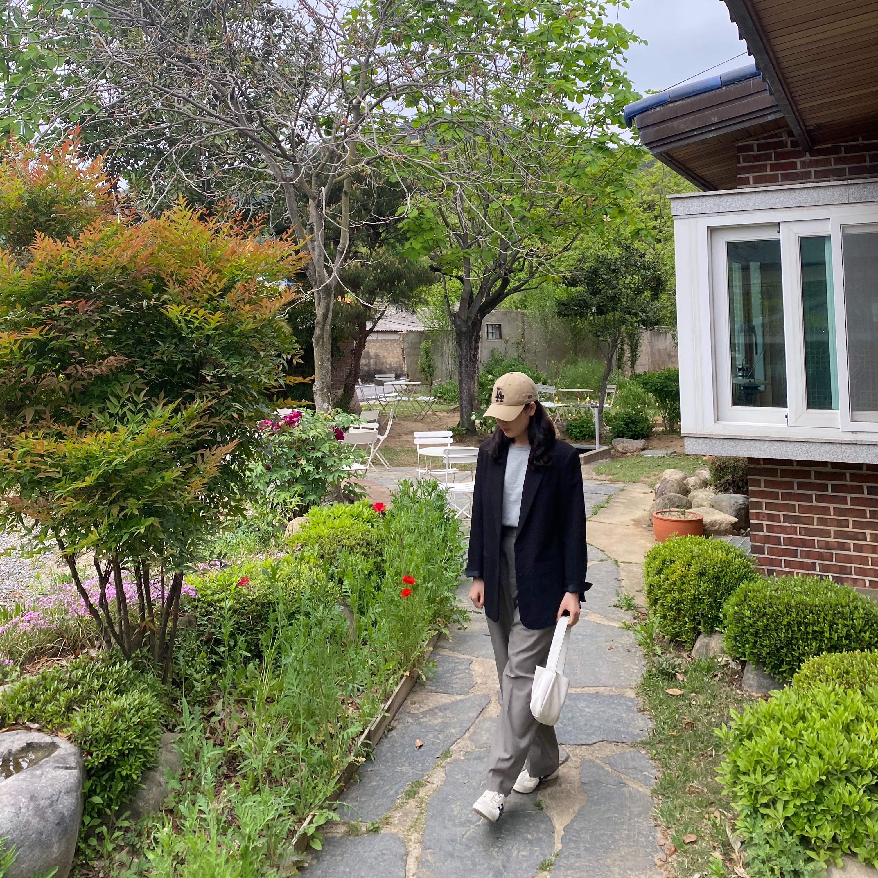 Onitsuka Tiger Mexico 66 Vintage White Black 착용 스타일 - 2