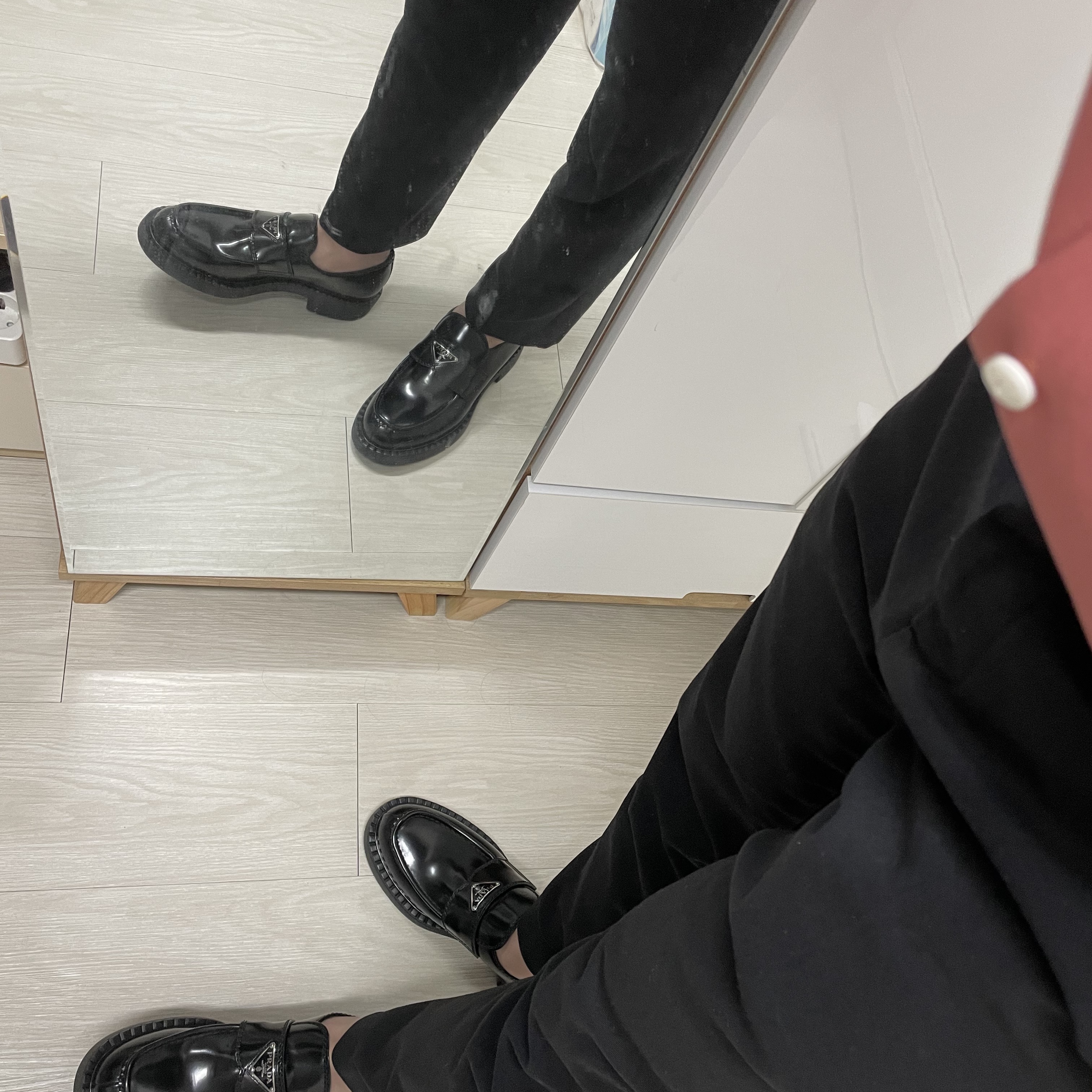 Prada Chocolate Brushed Leather Loafers Black 착용 스타일