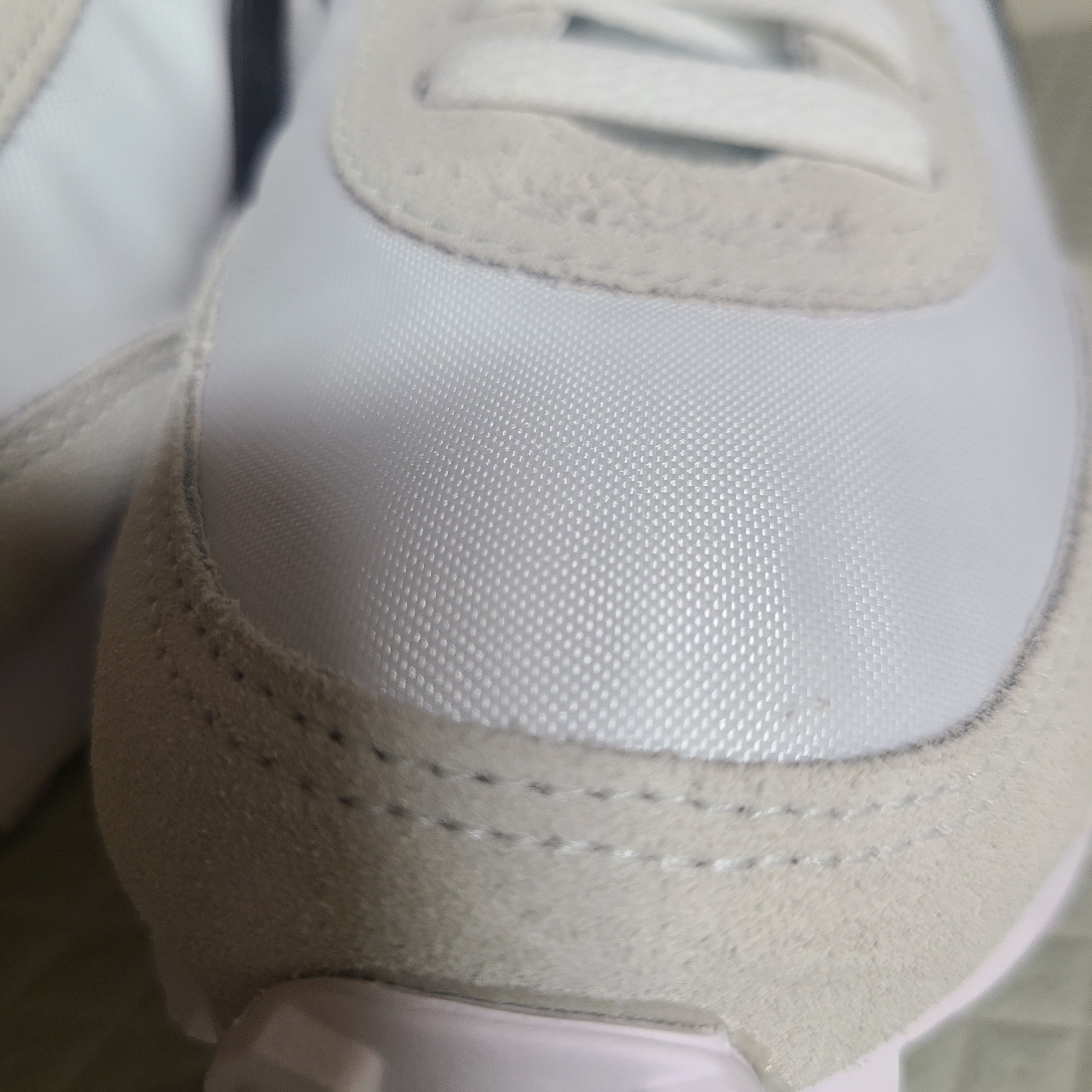 (W) Nike Daybreak Summit White Black 착용 스타일 - 3