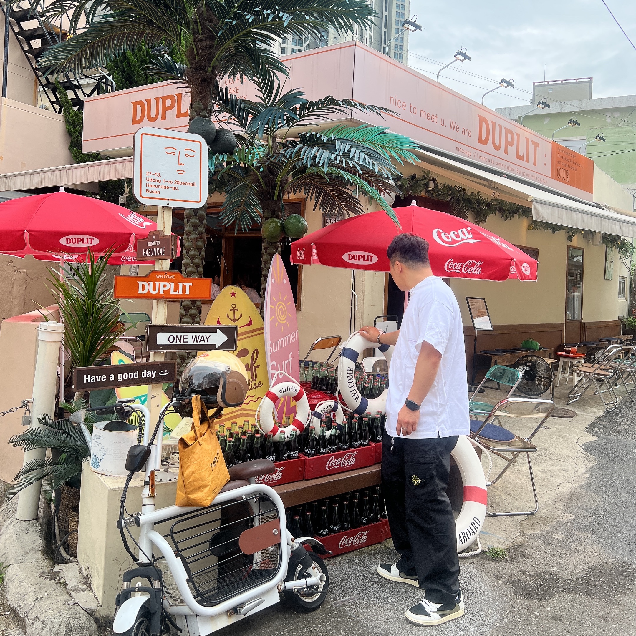(W) Jordan 1 x Travis Scott Retro Low OG SP Medium Olive, Stone Island 31603 Tela Paracadute Cargo Pants Black - 22SS 착용 스타일