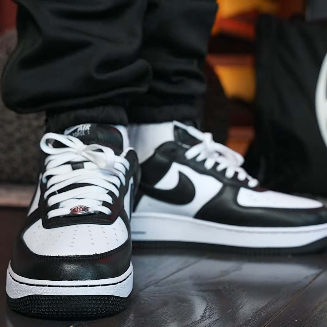 Nike x Terror Squad Air Force 1 Low QS Blackout 착용 스타일