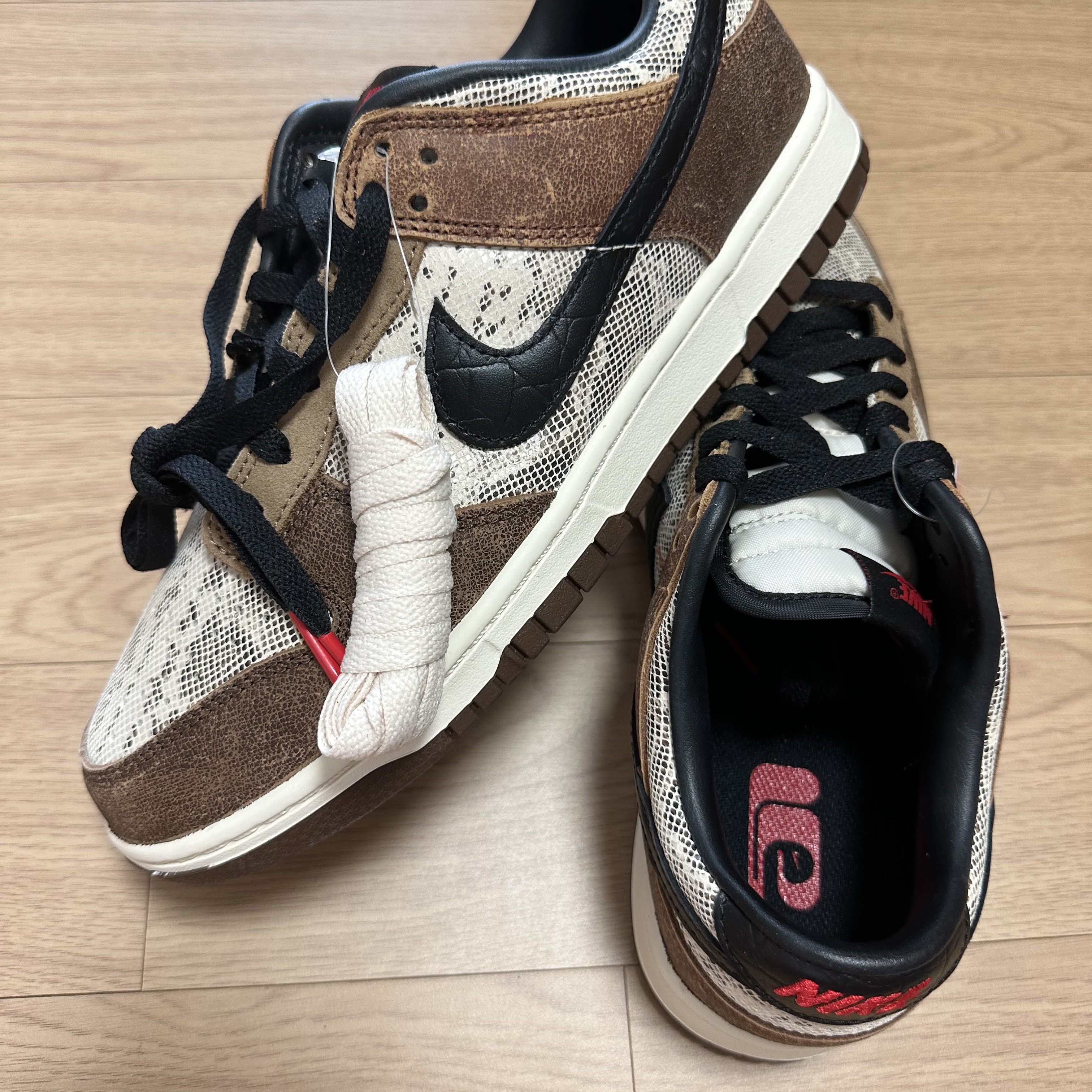 Nike Dunk Low PRM Head to Head 착용 스타일 - 2